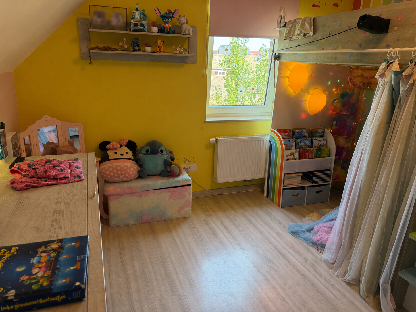Recente halfopen bebouwing met 3 slaapkamers in woonwijk - foto 9