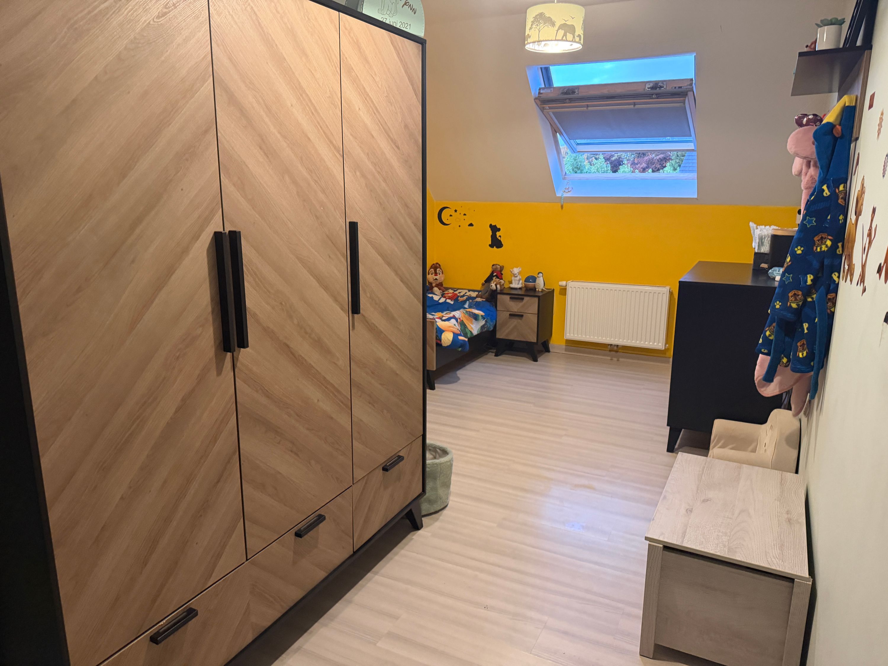 Recente halfopen bebouwing met 3 slaapkamers in woonwijk - foto 8
