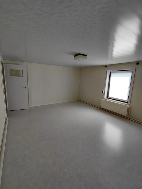 Te renoveren woning op gunstige locatie - foto 8