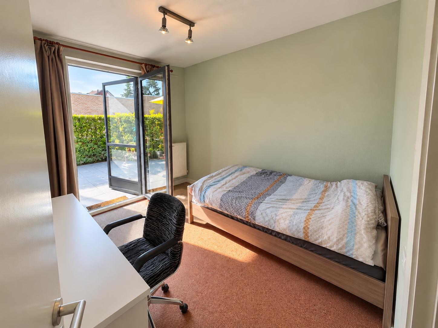 Gelijkvloers appartement met 2 slaapkamers en 23m² terras + staanplaats - foto 10