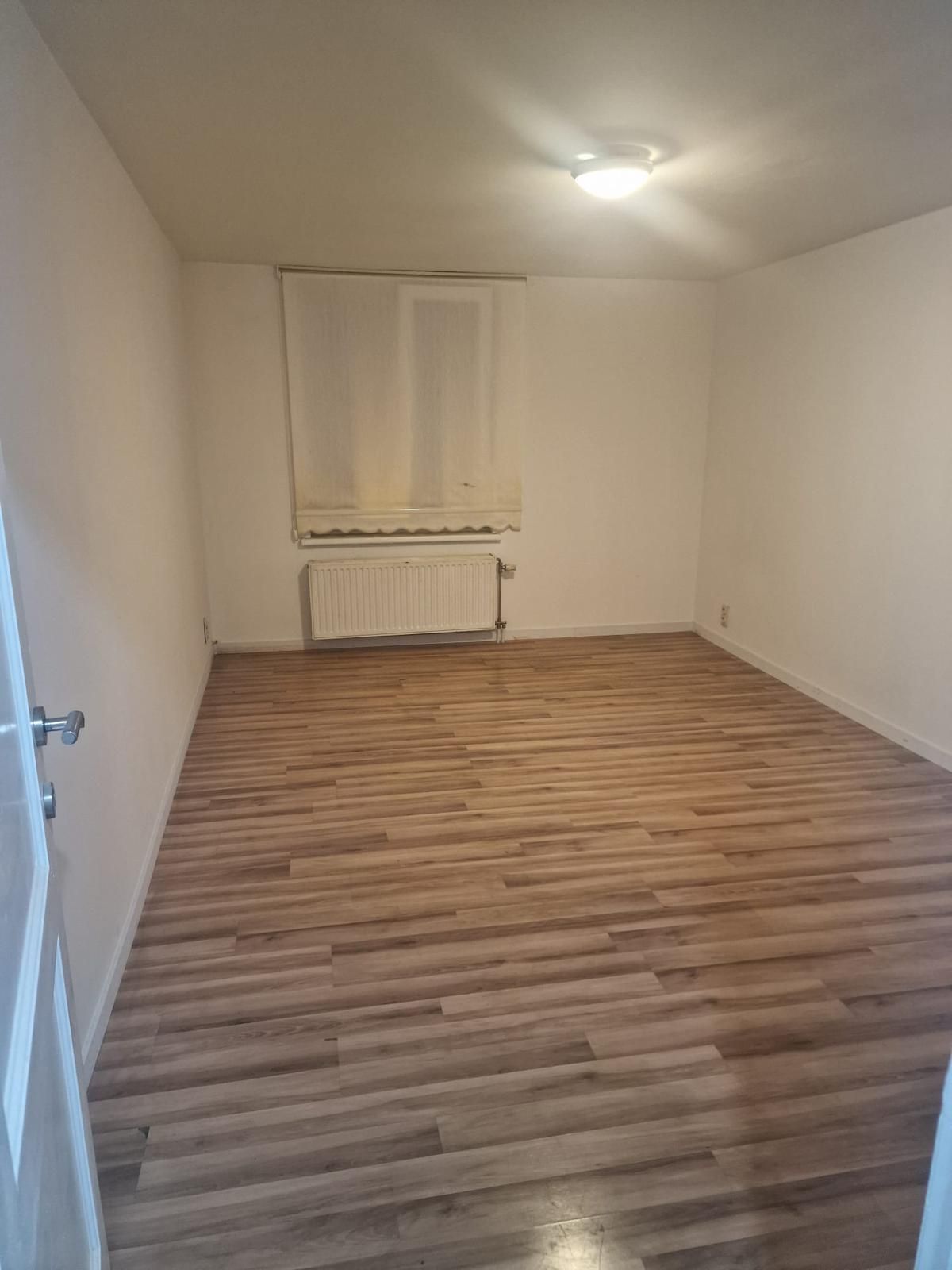 Rijwoning met groot perceel in Hoboken 0484120429 - foto 18