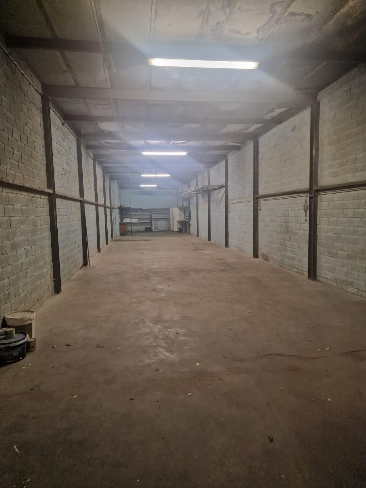 Rijwoning met groot perceel in Hoboken 0484120429 - foto 19