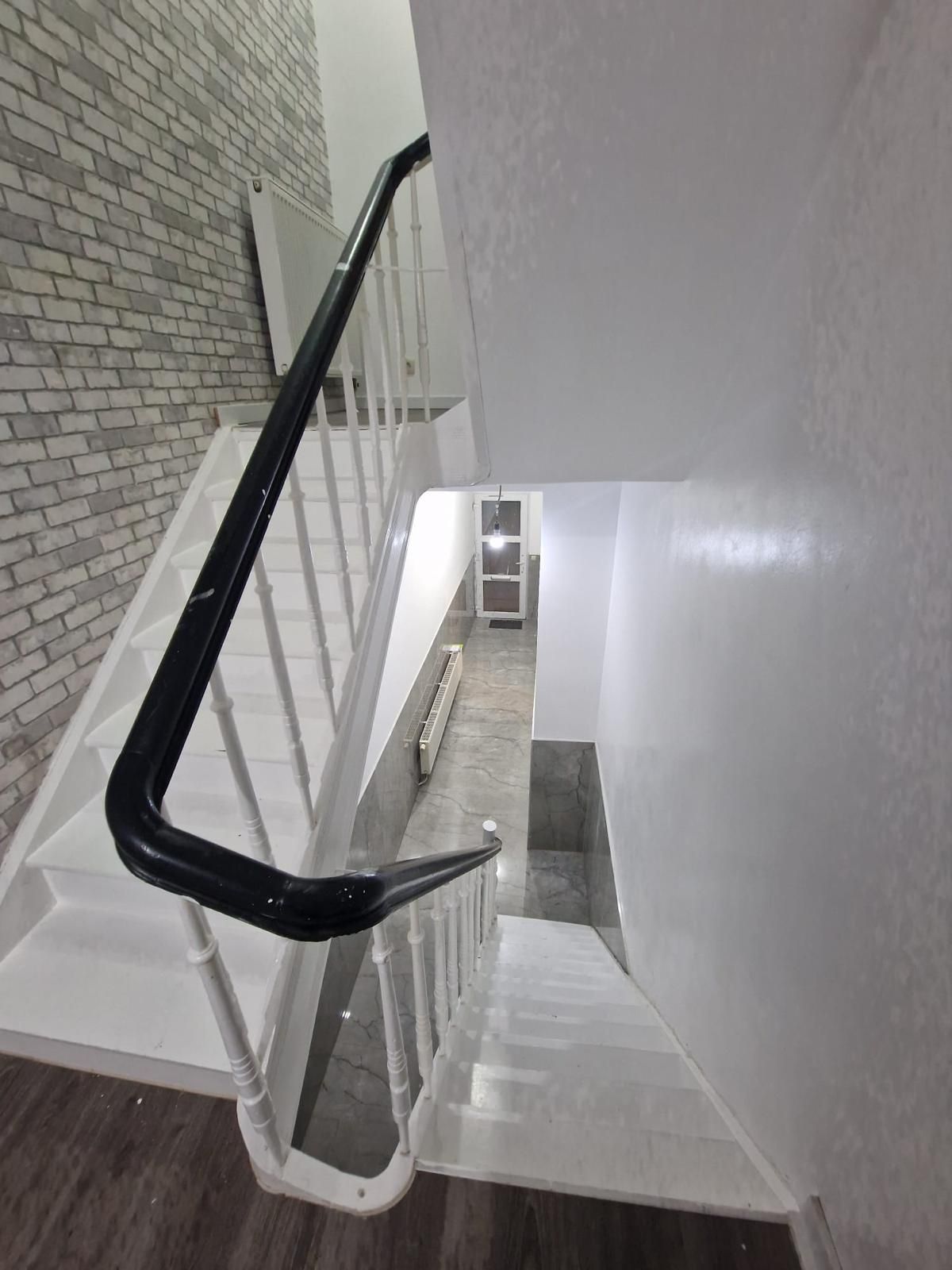 Rijwoning met groot perceel in Hoboken 0484120429 - foto 21