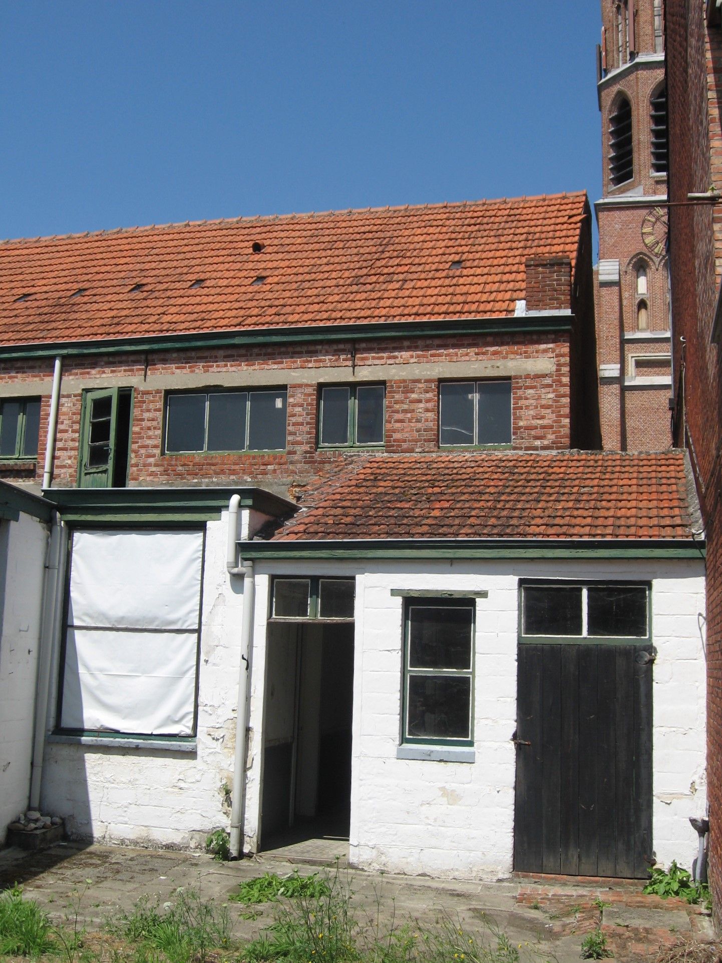 Woning in centerum van Booischot met klein dorpstuintje - foto 2