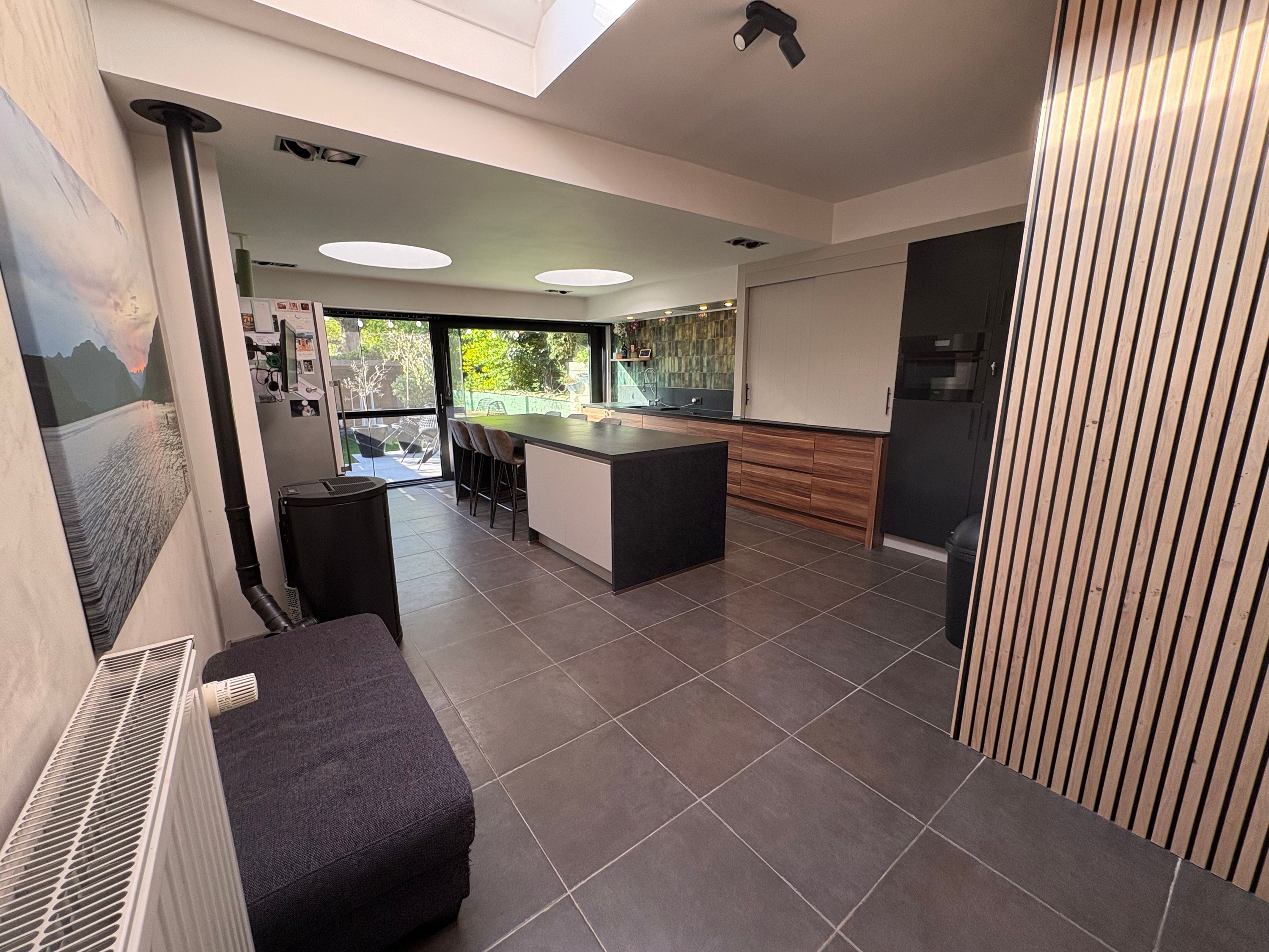 Charmante ruime woning met leuke tuin. - foto 2