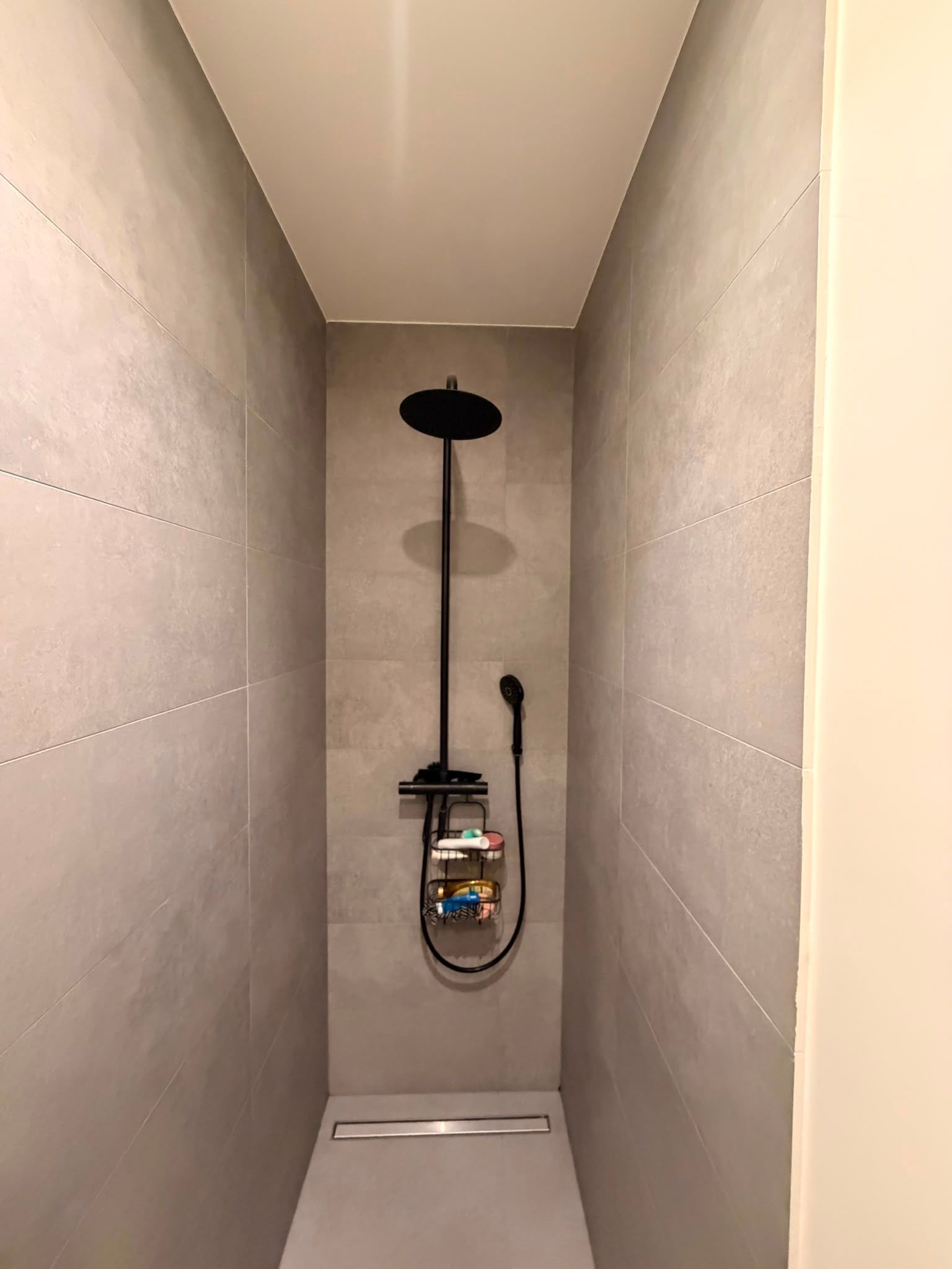 Gelijkvloers 2 slaapkamers appartement met tuin van 110 m², gerenoveerd in 2020 - foto 9