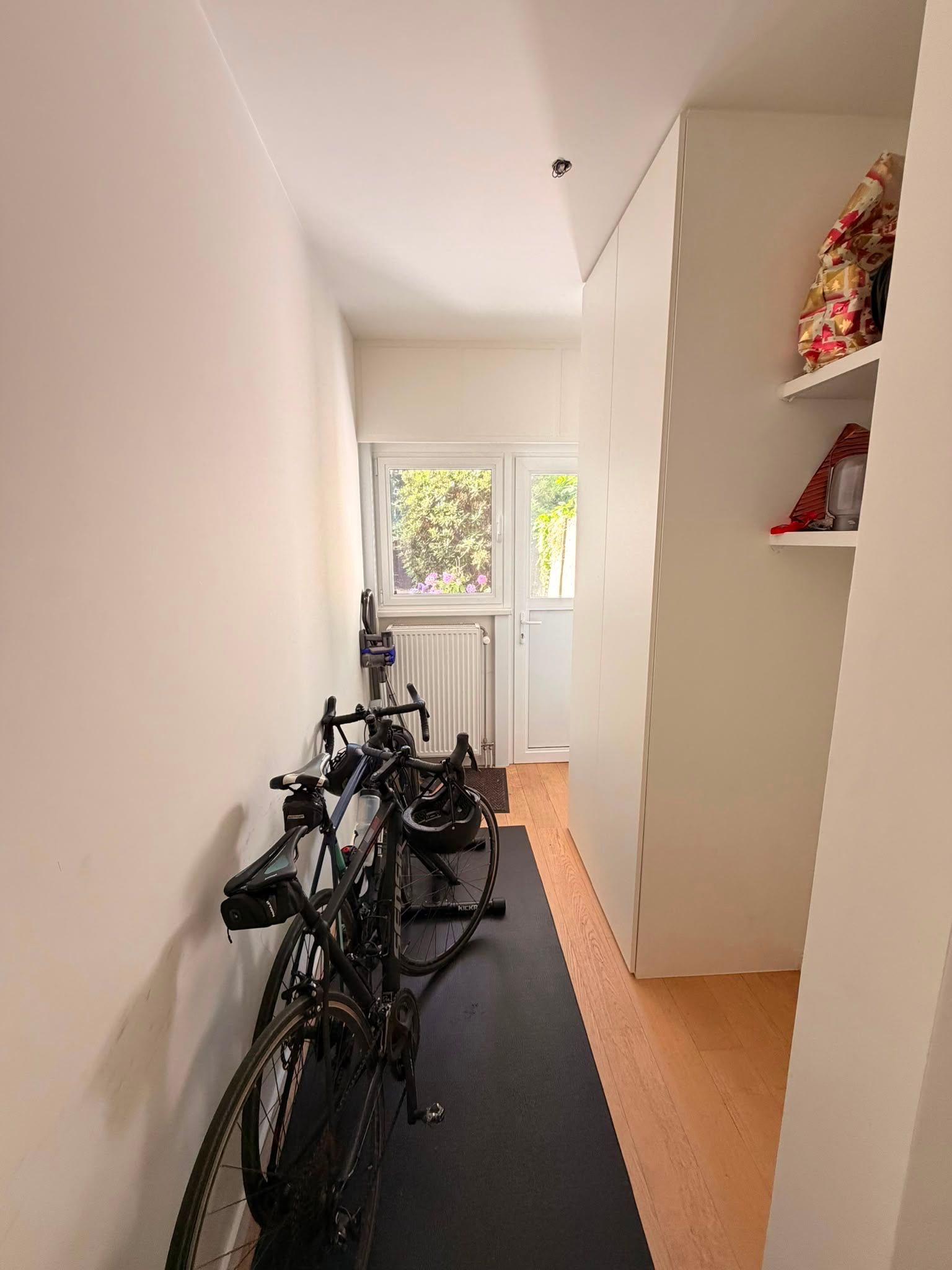 Gelijkvloers 2 slaapkamers appartement met tuin van 110 m², gerenoveerd in 2020 - foto 8