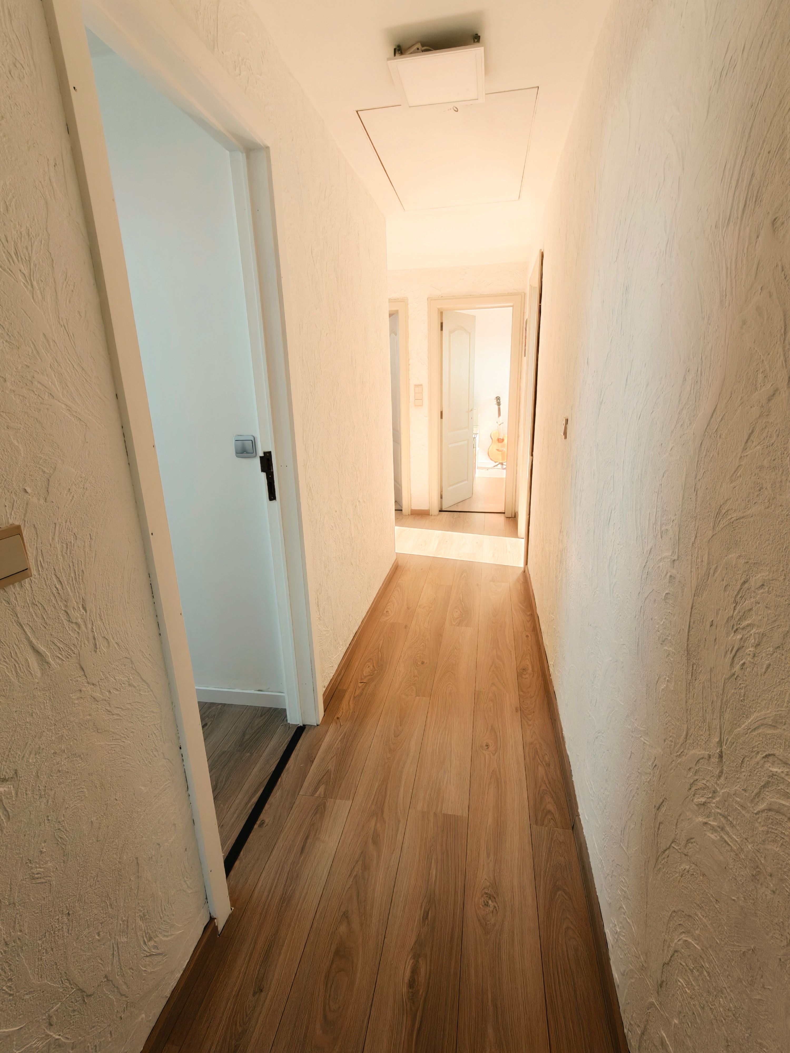 Lichtrijke instapklare villa in landelijke omgeving met tuin, garage en 4SLPK. - foto 13