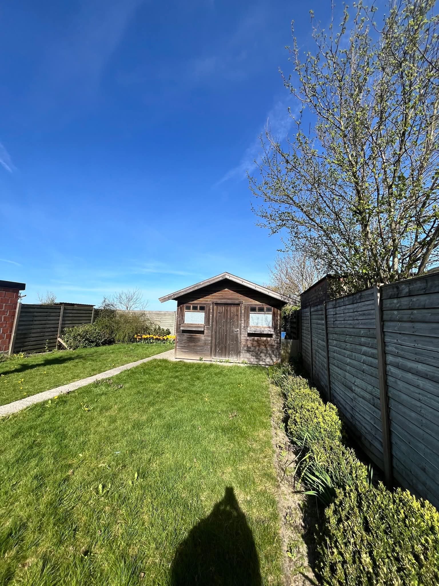 Mooie goed gelegen en onderhouden halfopen woning met zonnige tuinin Leffinge  - foto 2