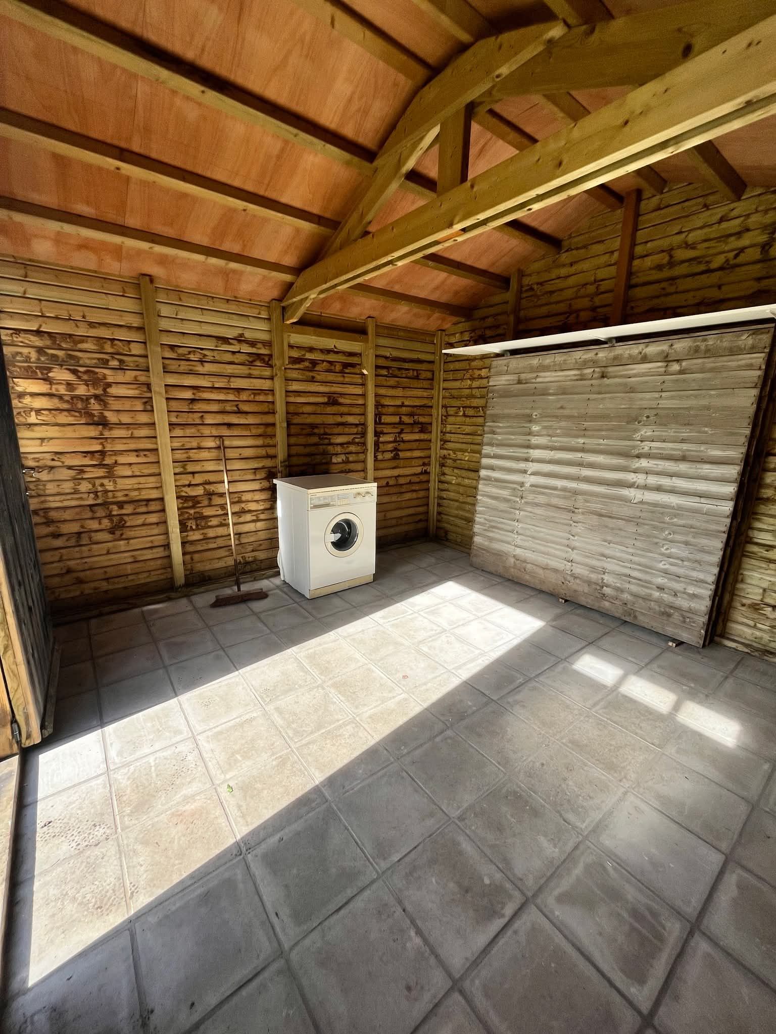 Mooie goed gelegen en onderhouden halfopen woning met zonnige tuinin Leffinge  - foto 5