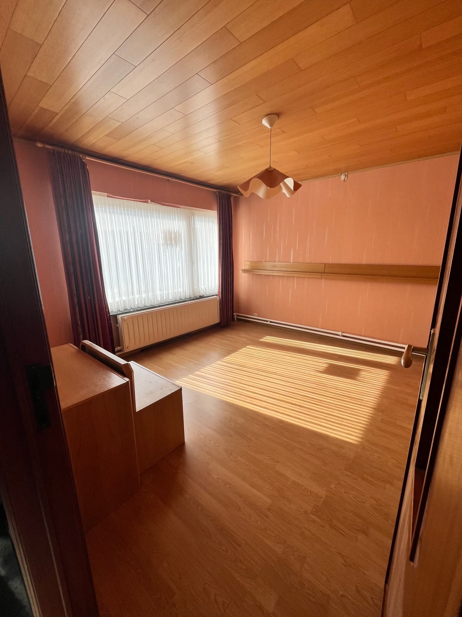 Mooie goed gelegen en onderhouden halfopen woning met zonnige tuinin Leffinge  - foto 9