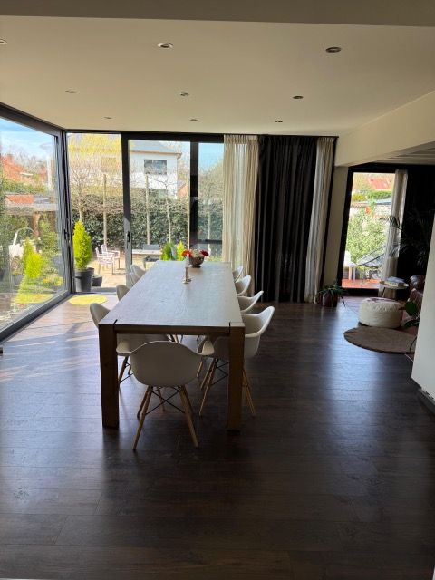 Prachtige centraal gelegen woning, halfopen bebouwing. 3 slpk,airco,zonnepanelen - foto 4