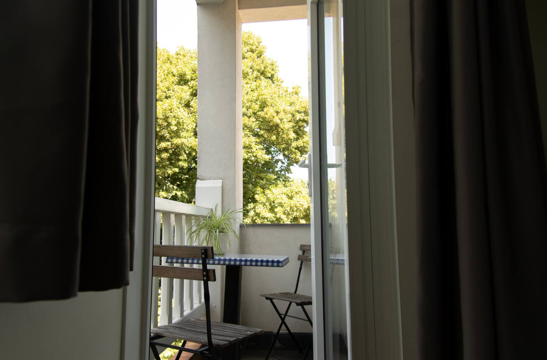 Instapklaar en lichtrijk appartement met 1 slaapkamer en bijkamer - foto 5