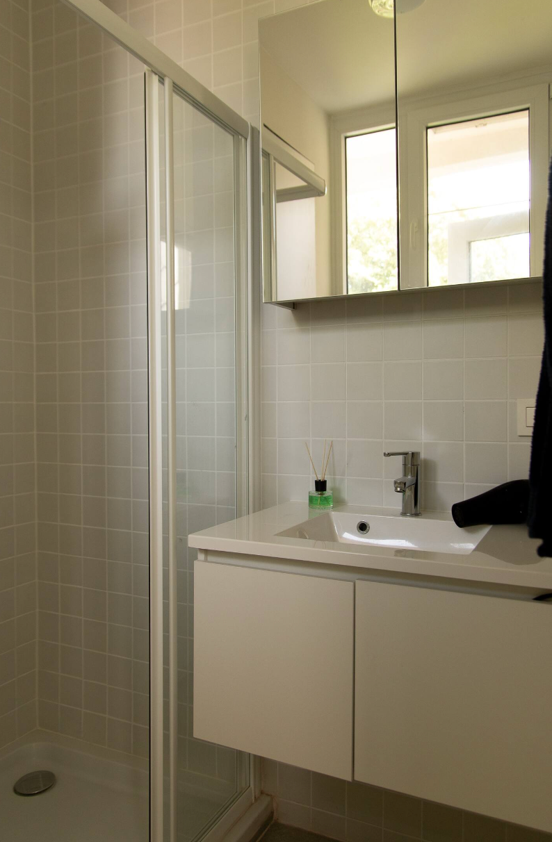 Instapklaar en lichtrijk appartement met 1 slaapkamer en bijkamer - foto 7