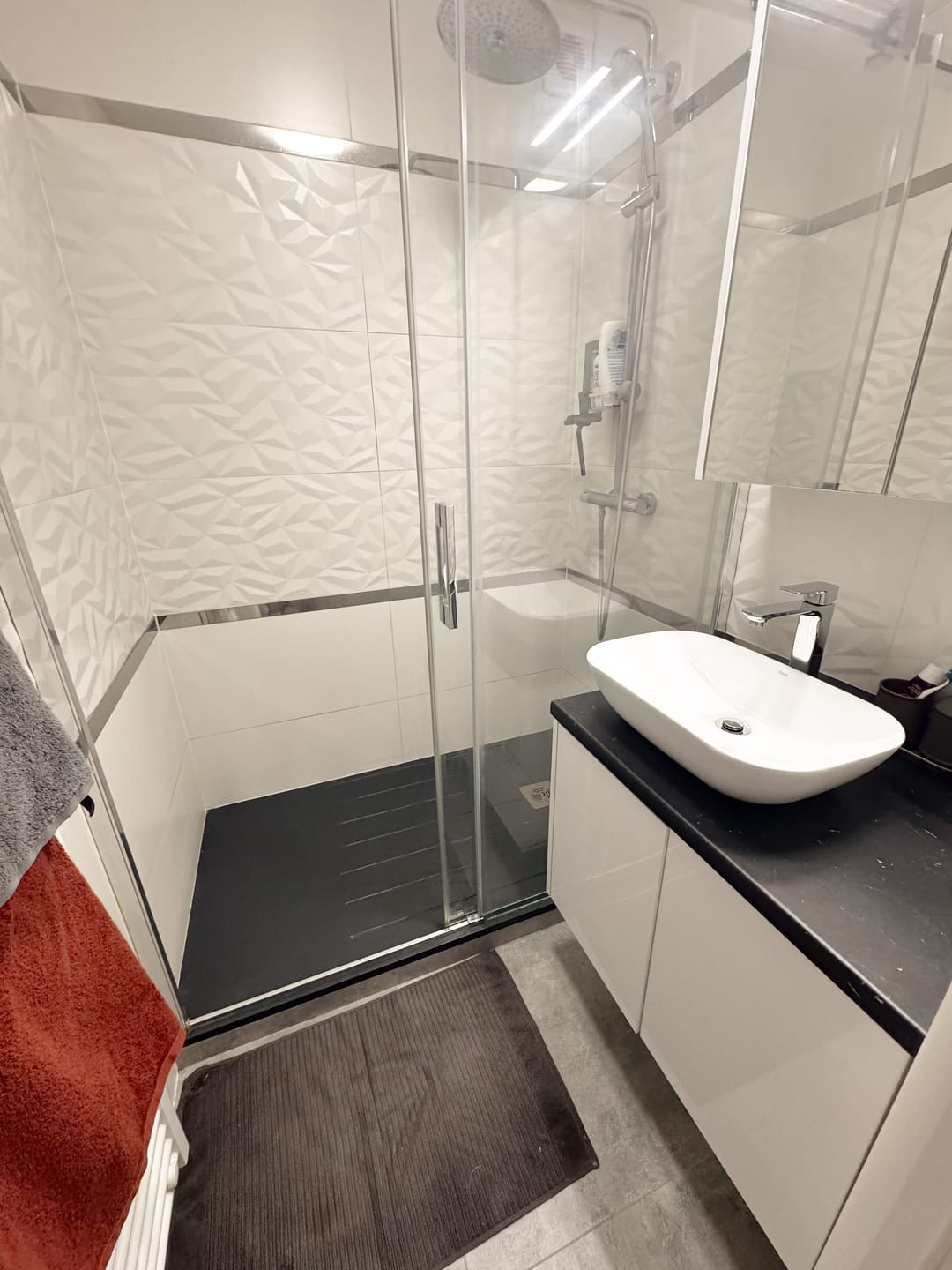 Instapklaar appartement met 2 slpk, airco en terras - foto 5