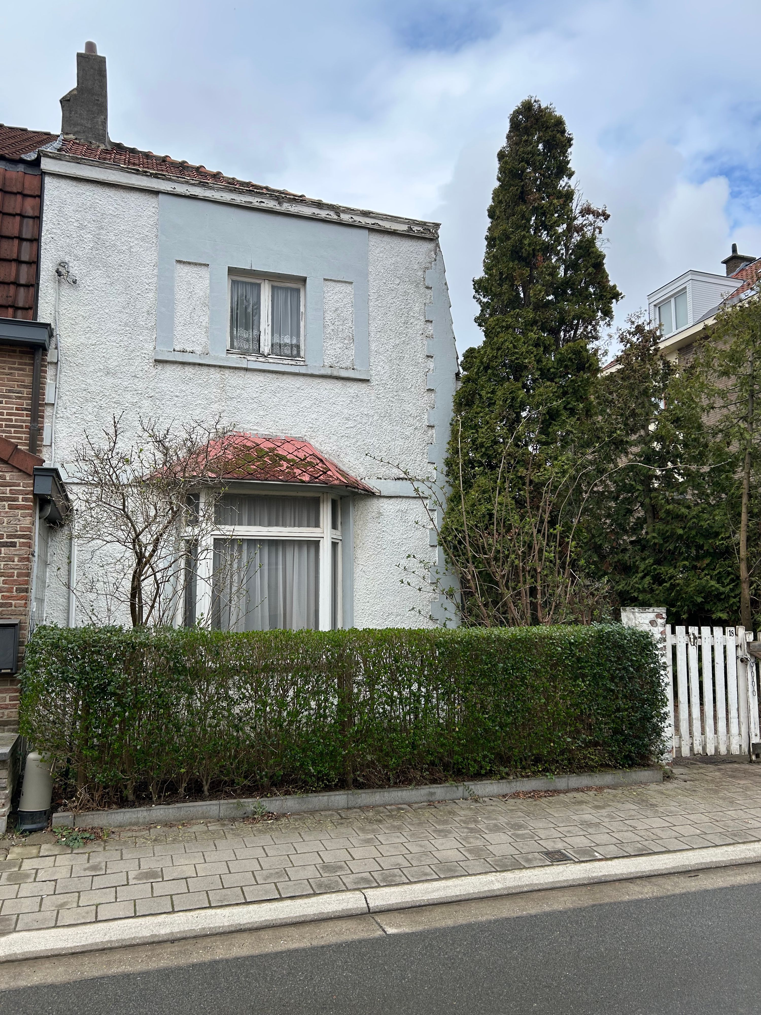 Charmante woning met garage en tuin - foto 7