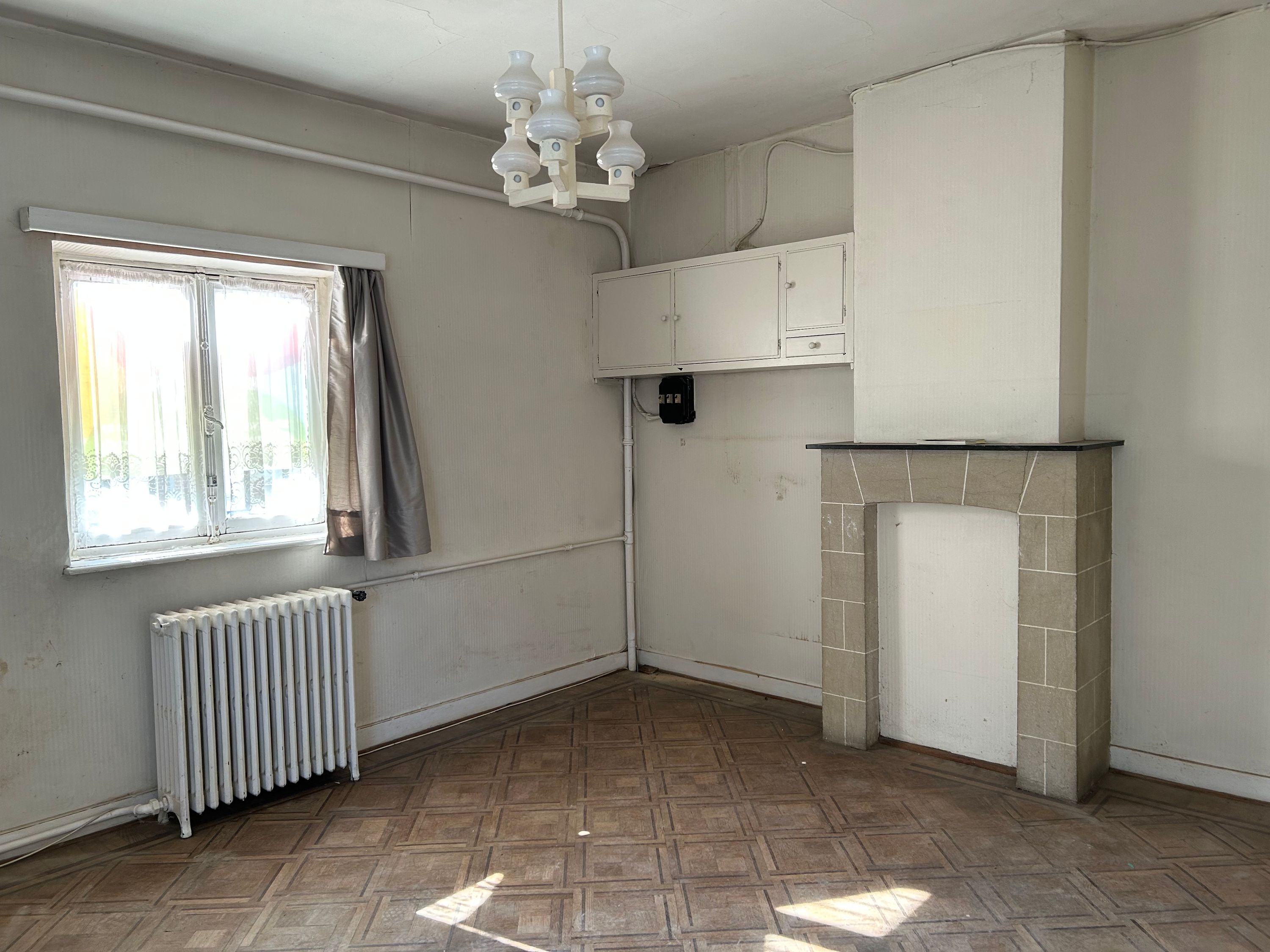 Charmante woning met garage en tuin - foto 8