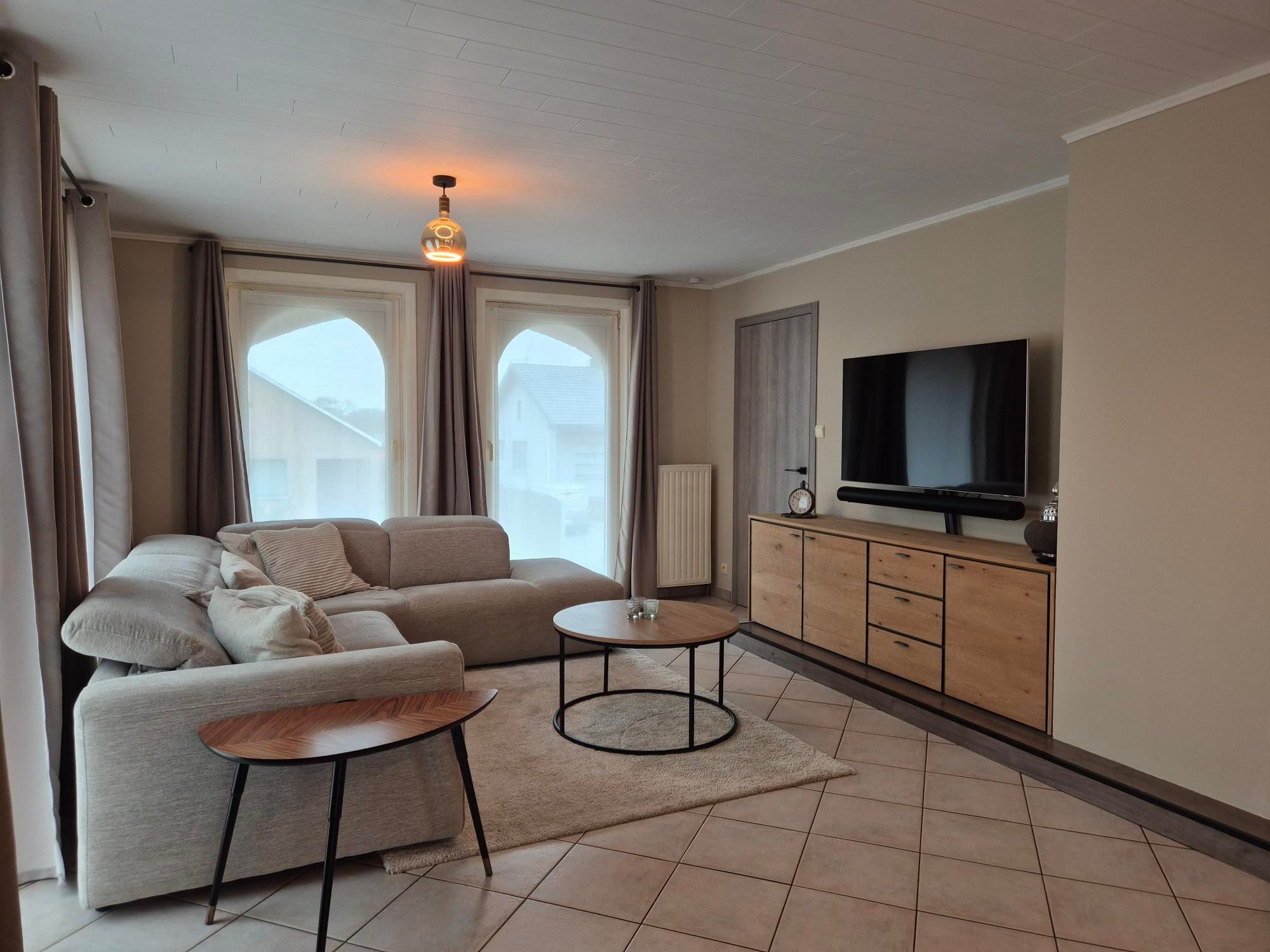 Instapklare woning met 4 slpk's en royale tuin met terras - foto 4