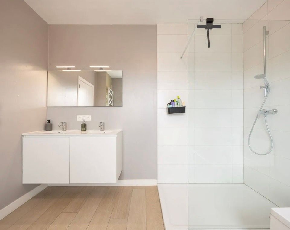 Nieuwbouw rijwoning met 5 slaapkamers in Oelegem - foto 7