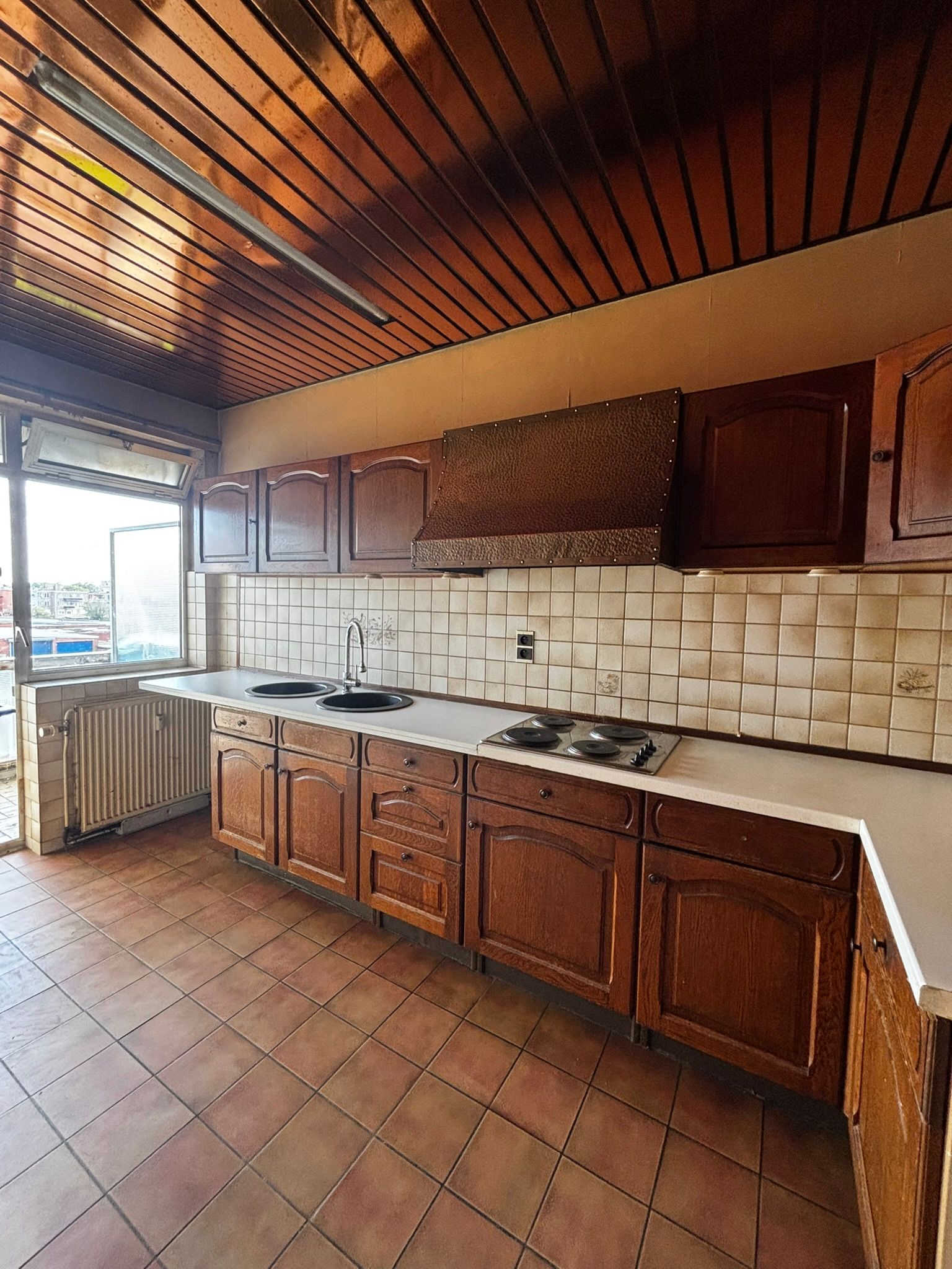 Ruim en lichtrijk appartement van 87 m2 op Bisschoppenhoflaan in 2100 Deurne - foto 3