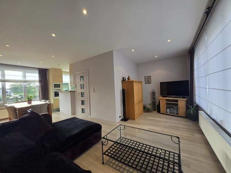 Volledig gerenoveerde woning in rustige omgeving - foto 5