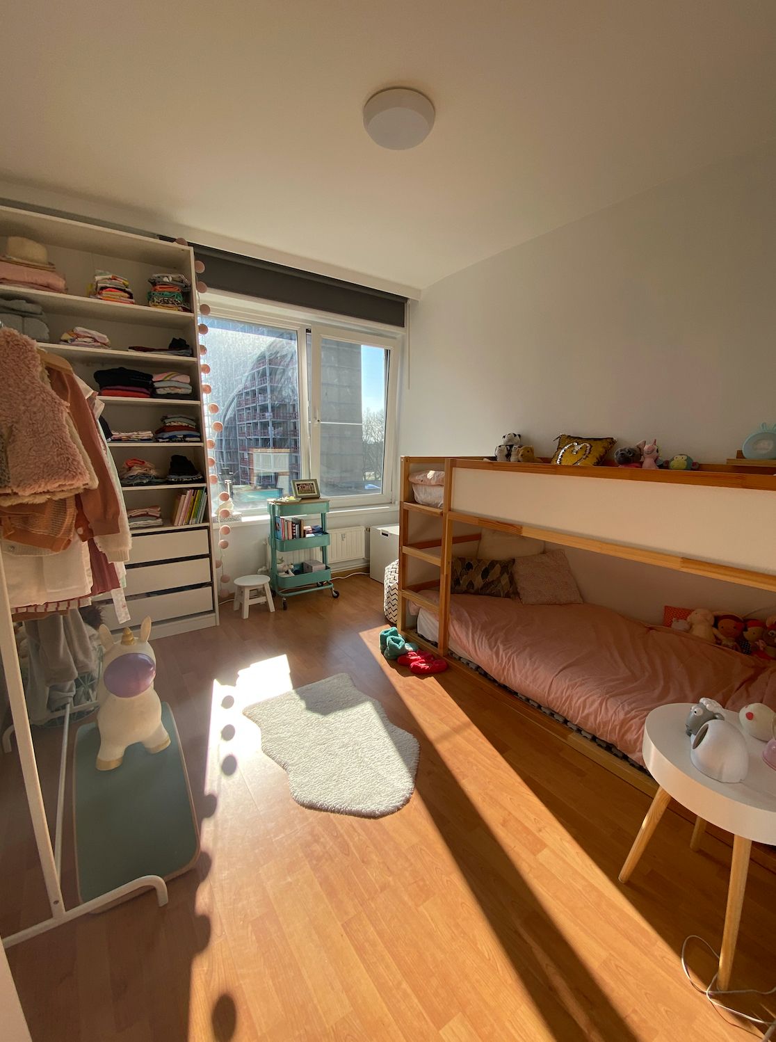 Volledig gerenoveerd 3 slaapkamer hoekappartement op toplocatie - foto 8