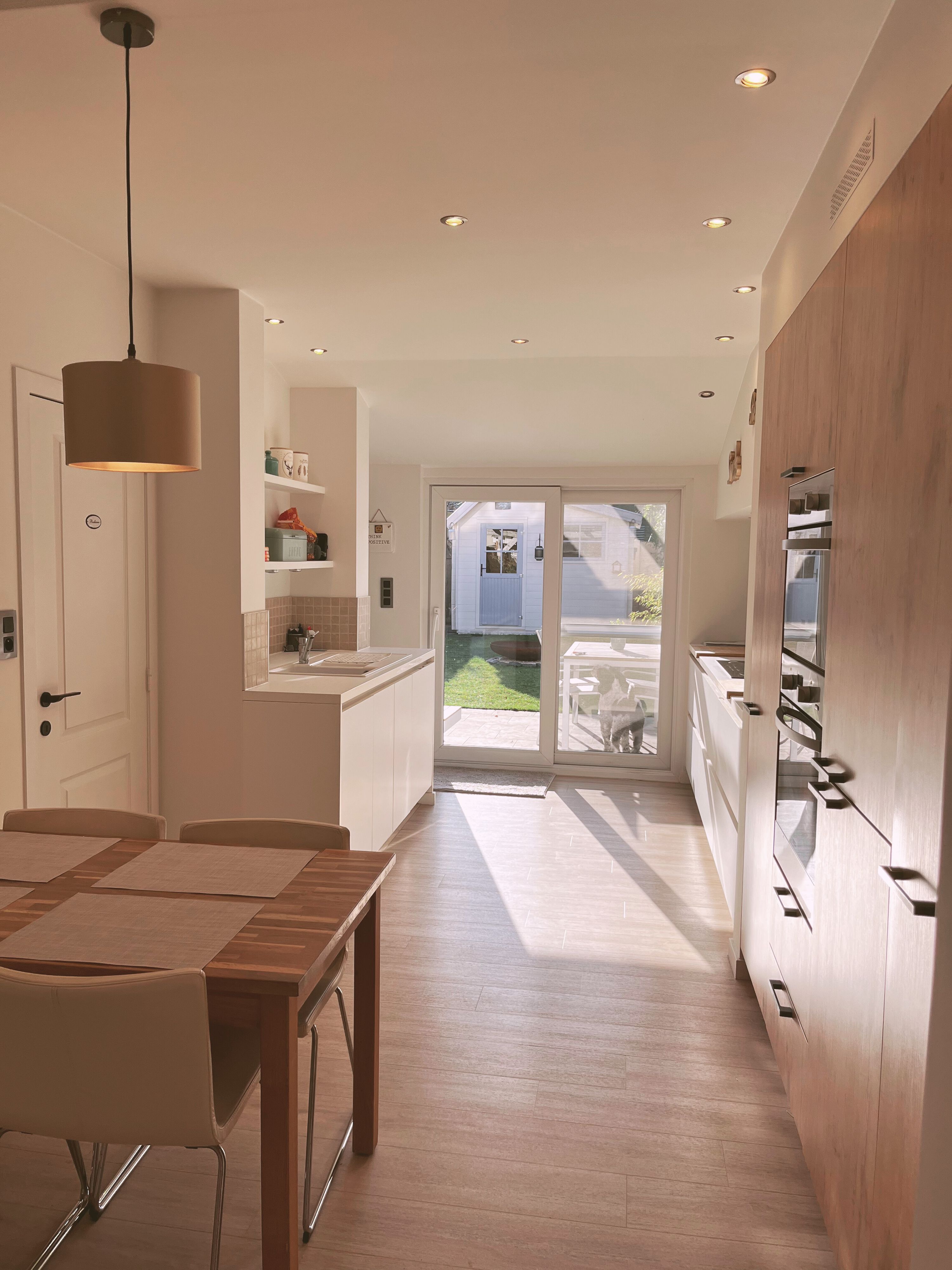 Instapklare, kwalitatief gerenoveerde gezinswoning met 3 slaapkamers en zuidtuin - foto 8