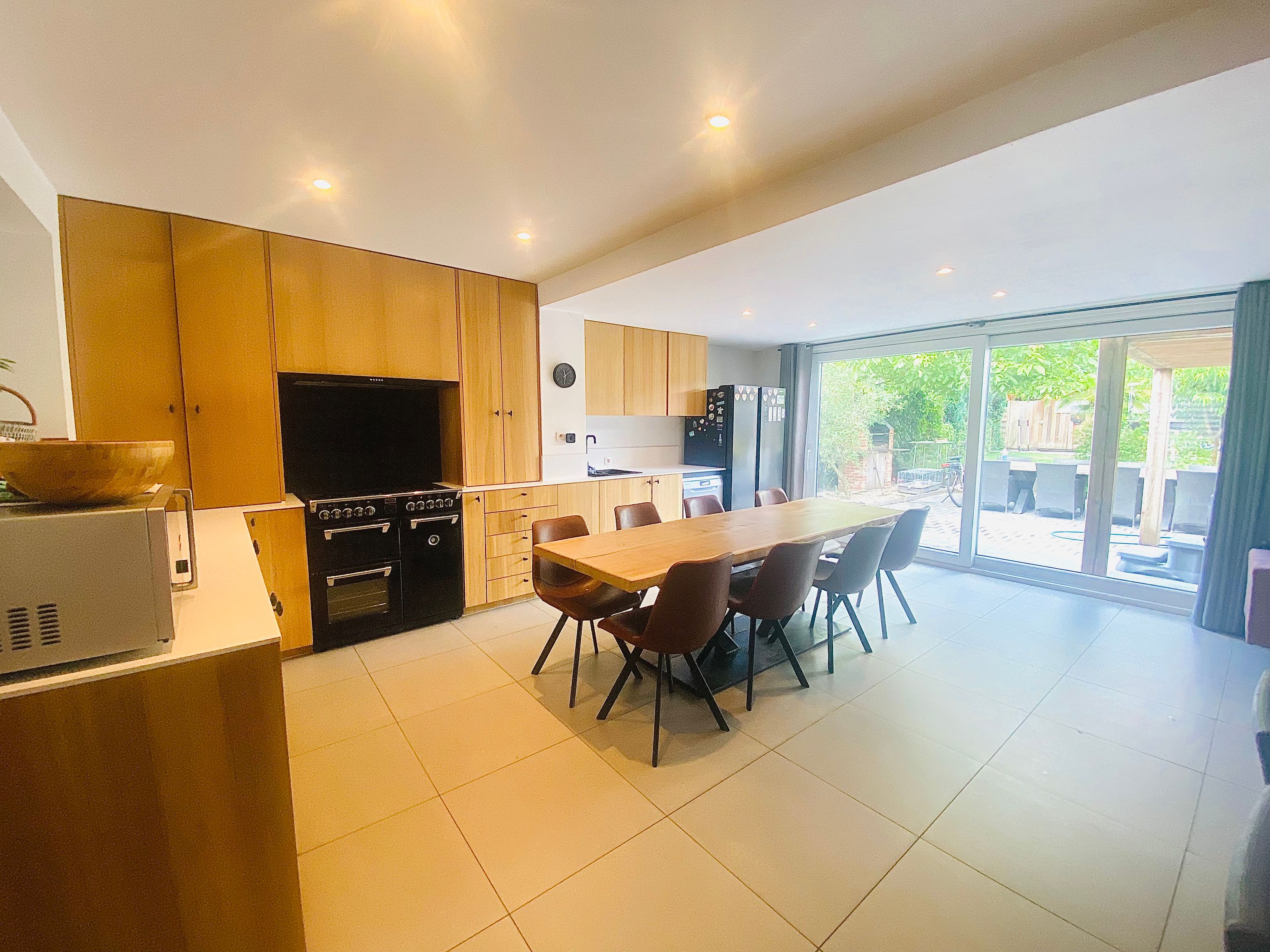 Gerenoveerde woning met 3 slpk, tuin en jacuzzi  - foto 2