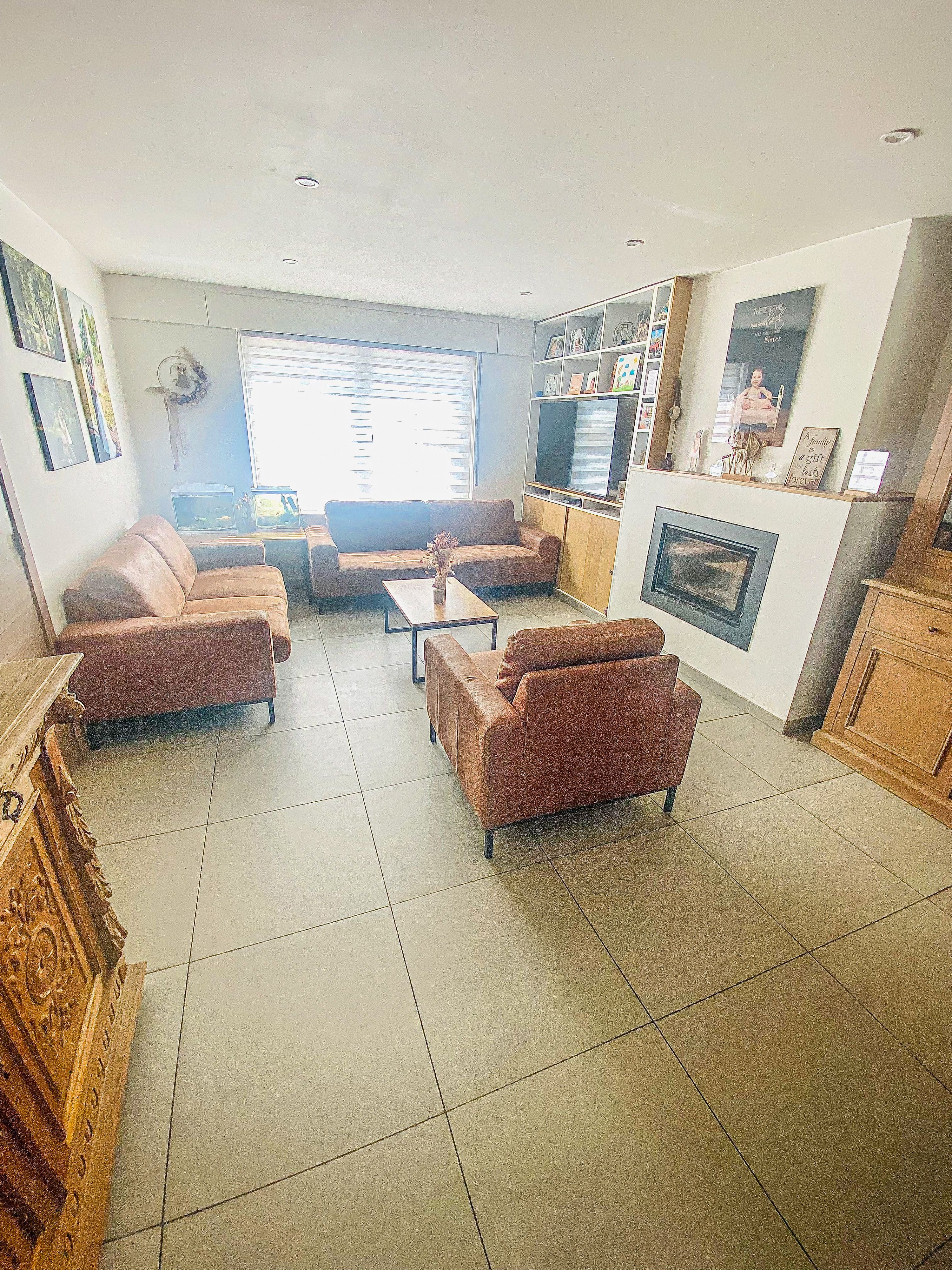 Gerenoveerde woning met 3 slpk, tuin en jacuzzi  - foto 3