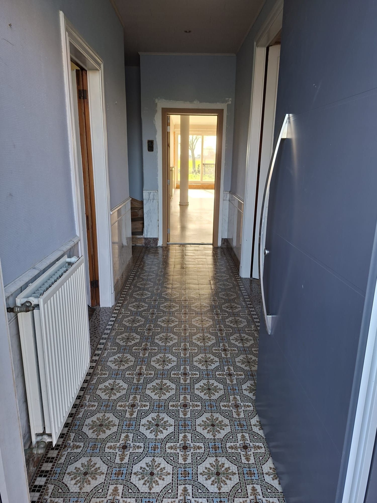 Charmante rijwoning met authentieke elementen en 6 slaapkamers en tuin - foto 2