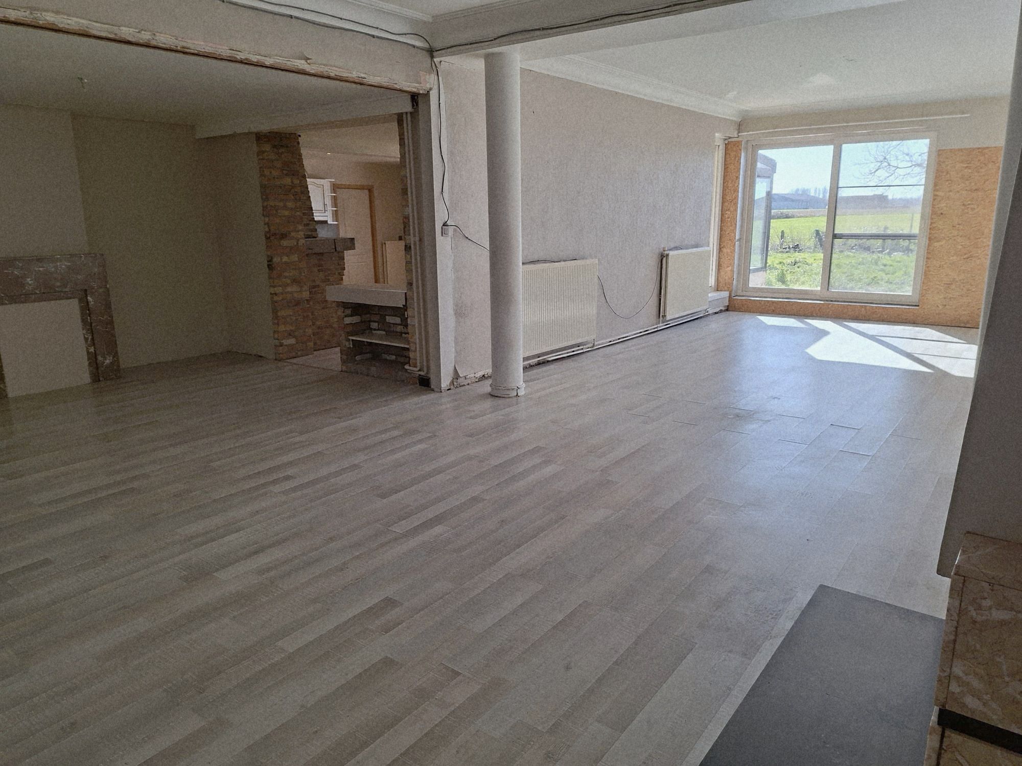Charmante rijwoning met authentieke elementen en 6 slaapkamers en tuin - foto 4