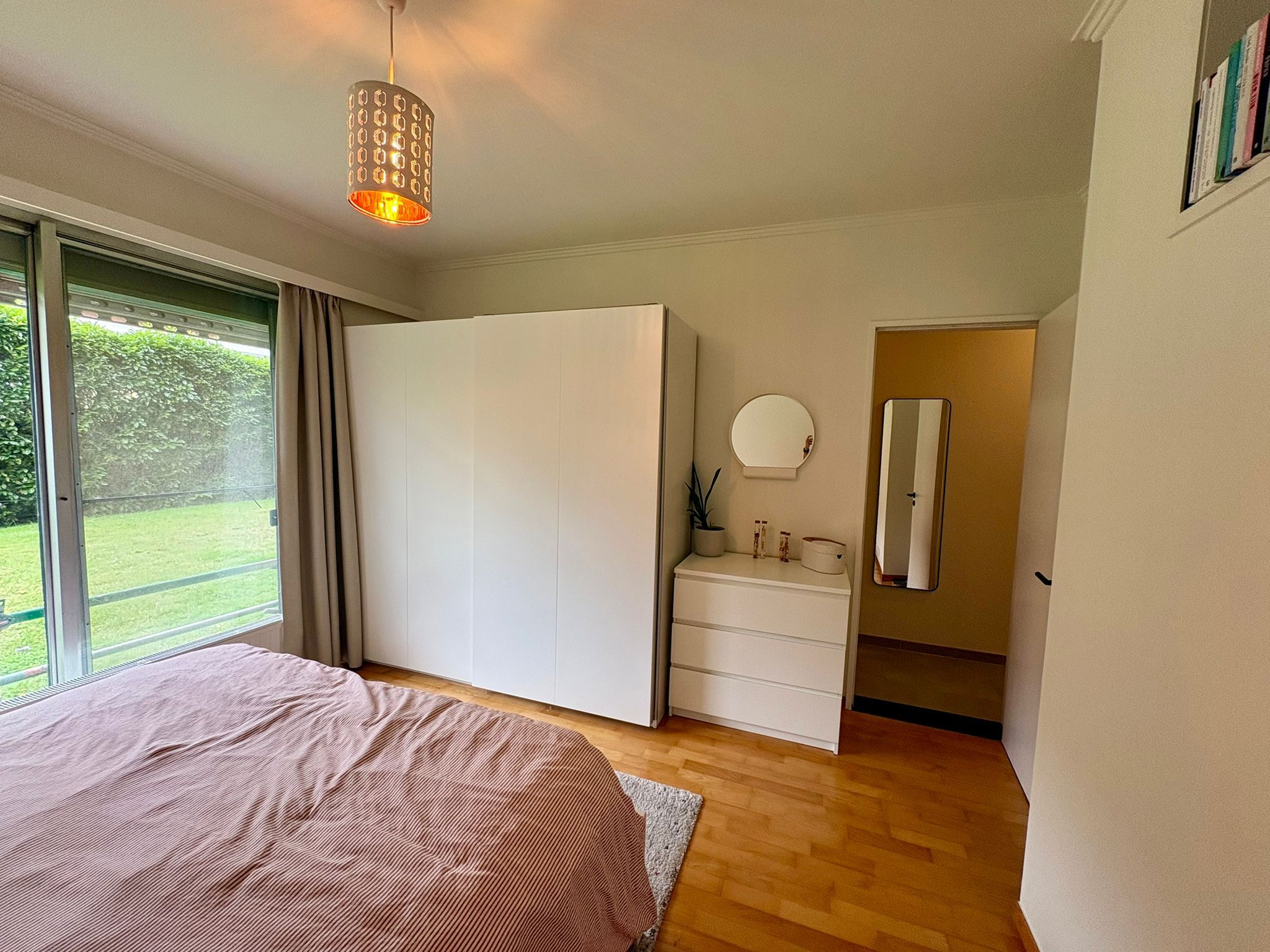 Instapklaar gelijkvloers appartement met gemeenschappelijke tuin - foto 4