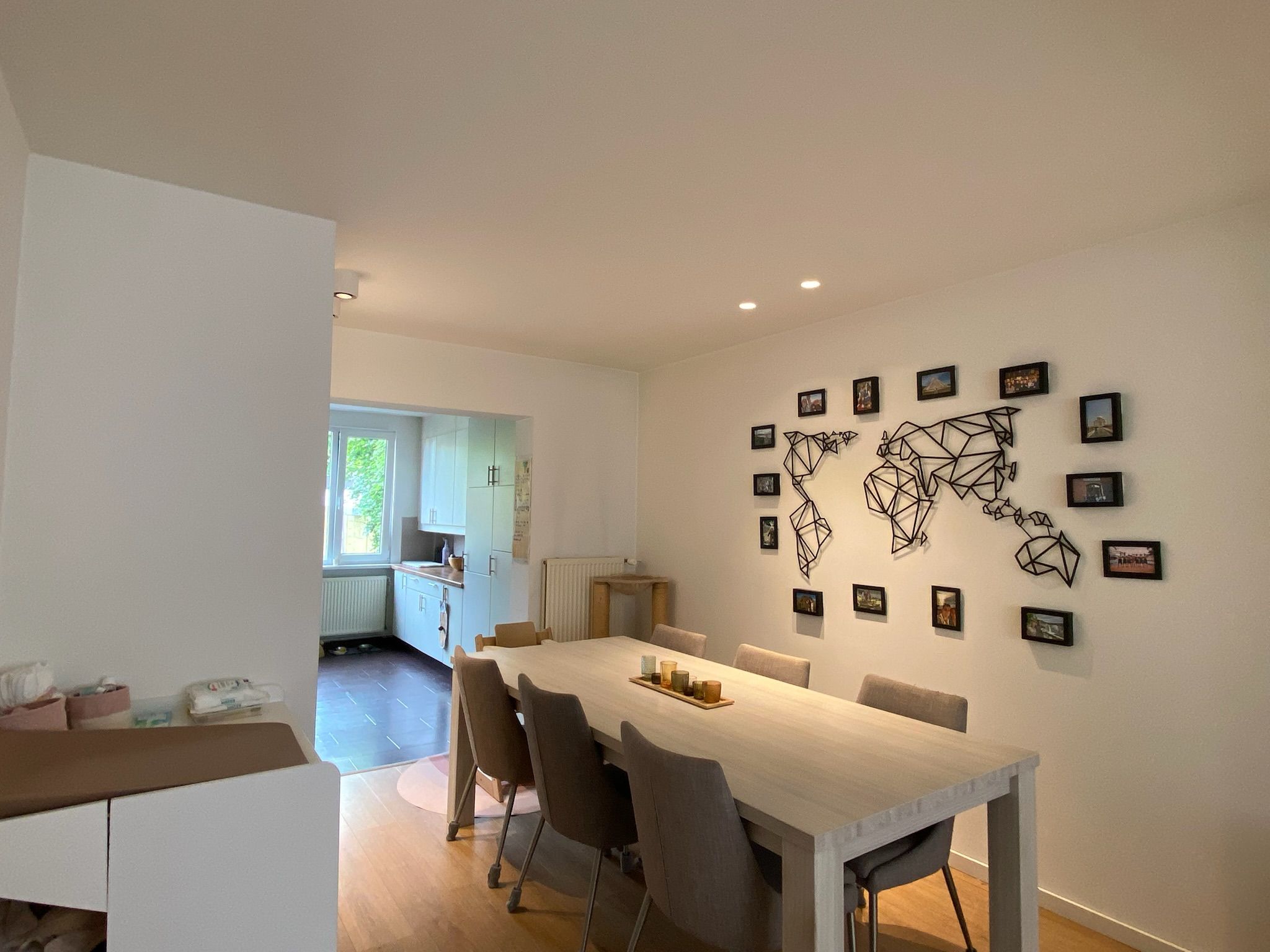 Instapklare rijwoning met tuin in het hart van Schoten - foto 4