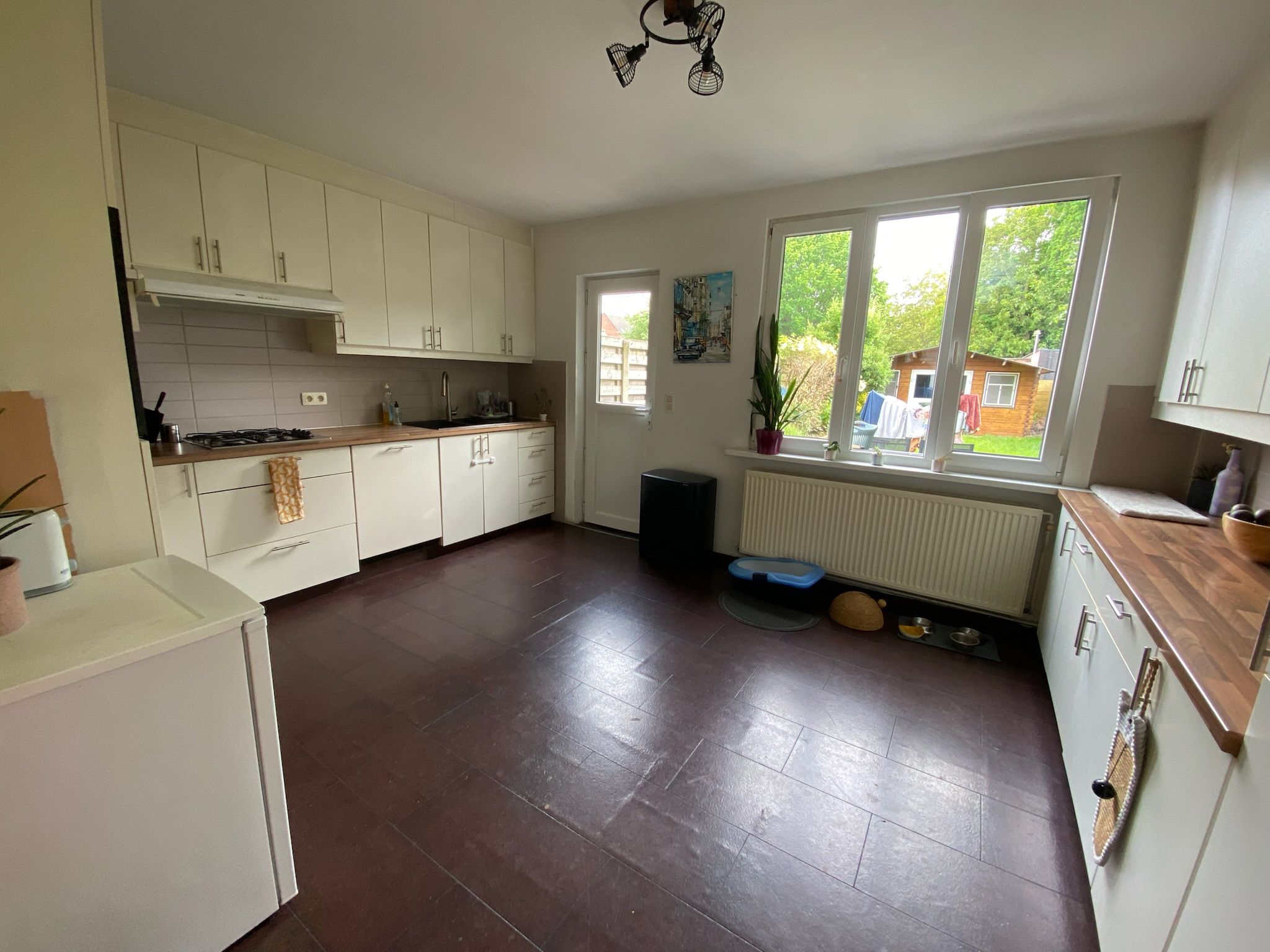 Instapklare rijwoning met tuin in het hart van Schoten - foto 5