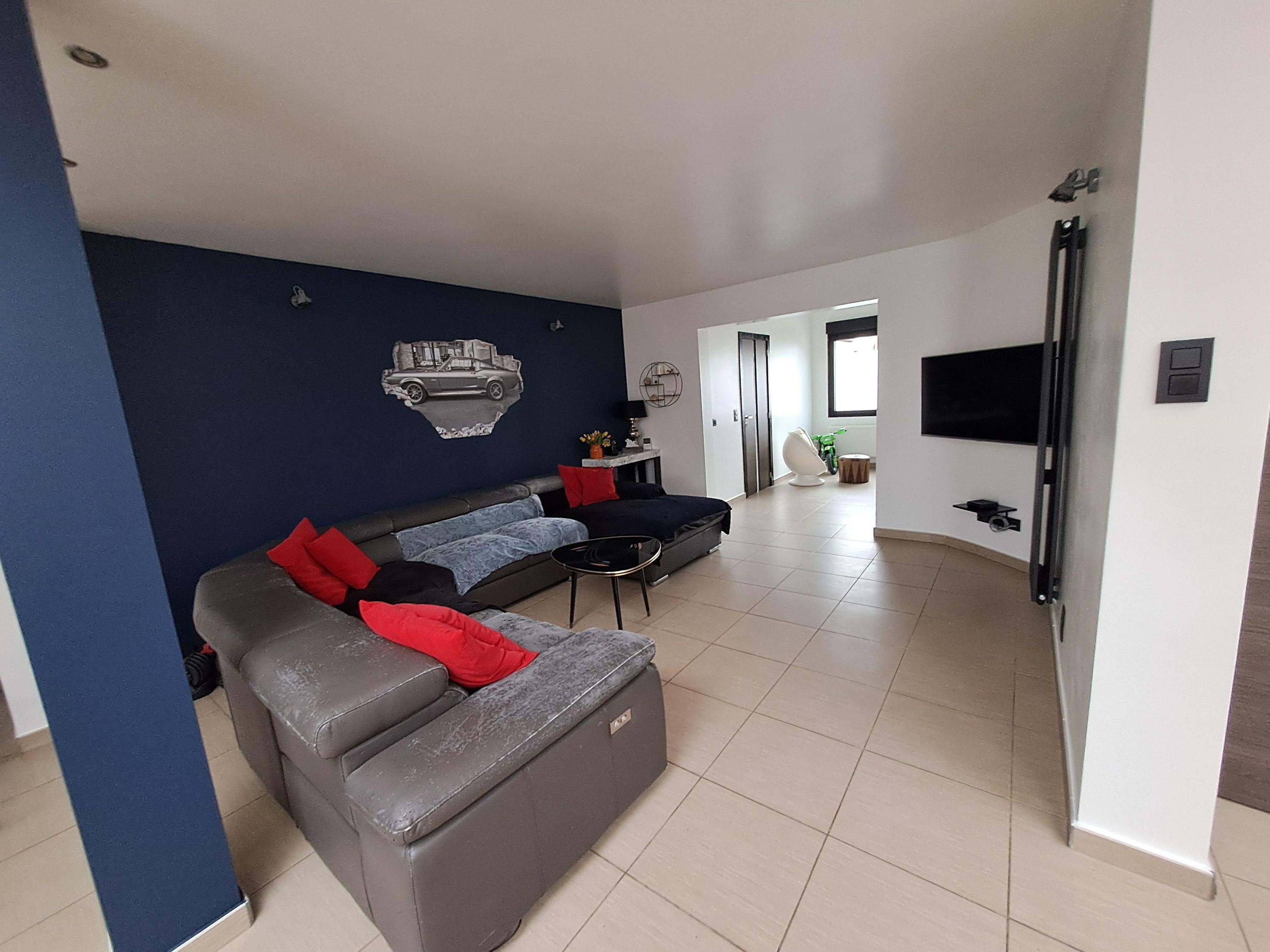 Mooi gerenoveerde en verrassend ruime woning in het hart van Stabroek. - foto 5