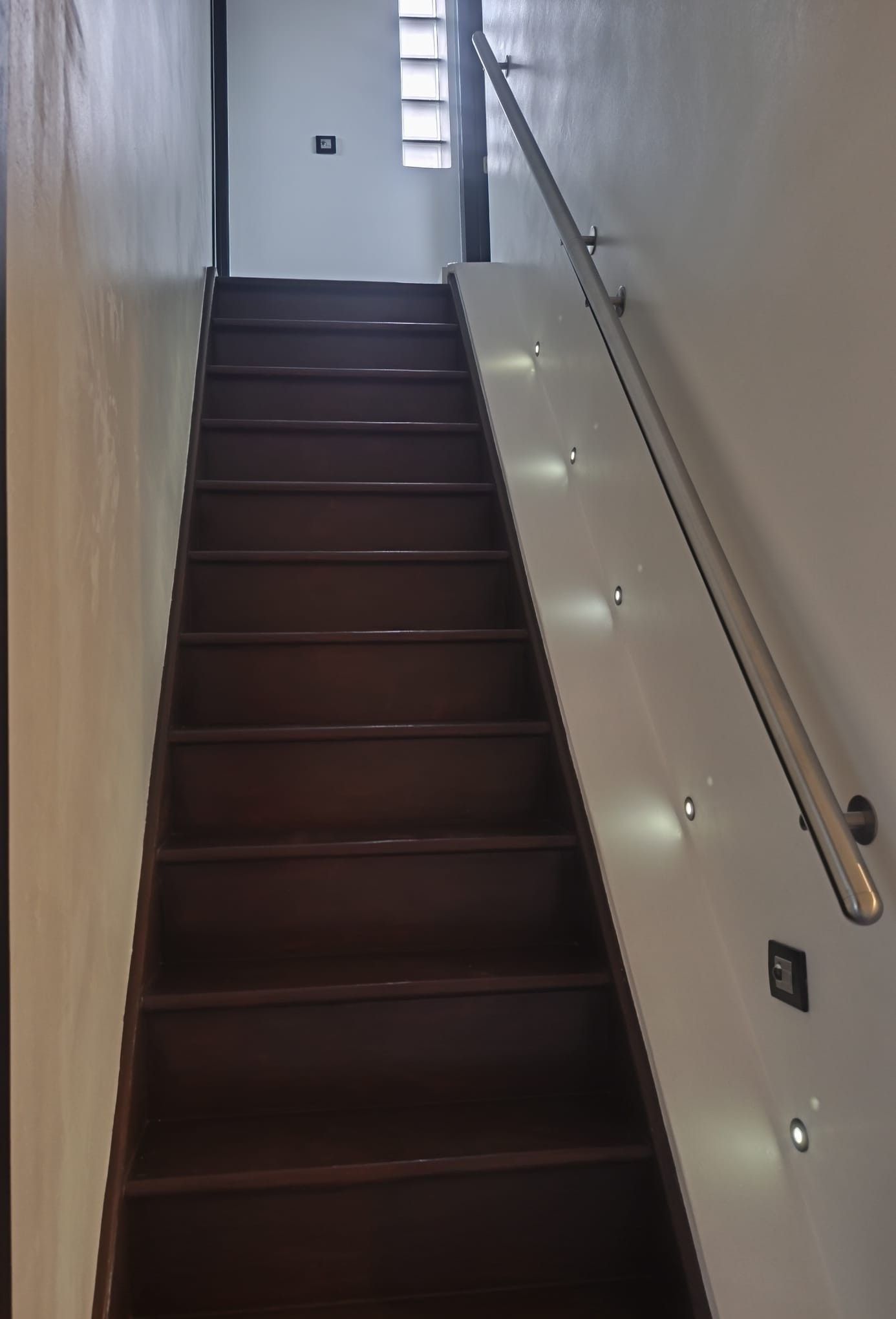 Mooi gerenoveerde en verrassend ruime woning in het hart van Stabroek. - foto 8