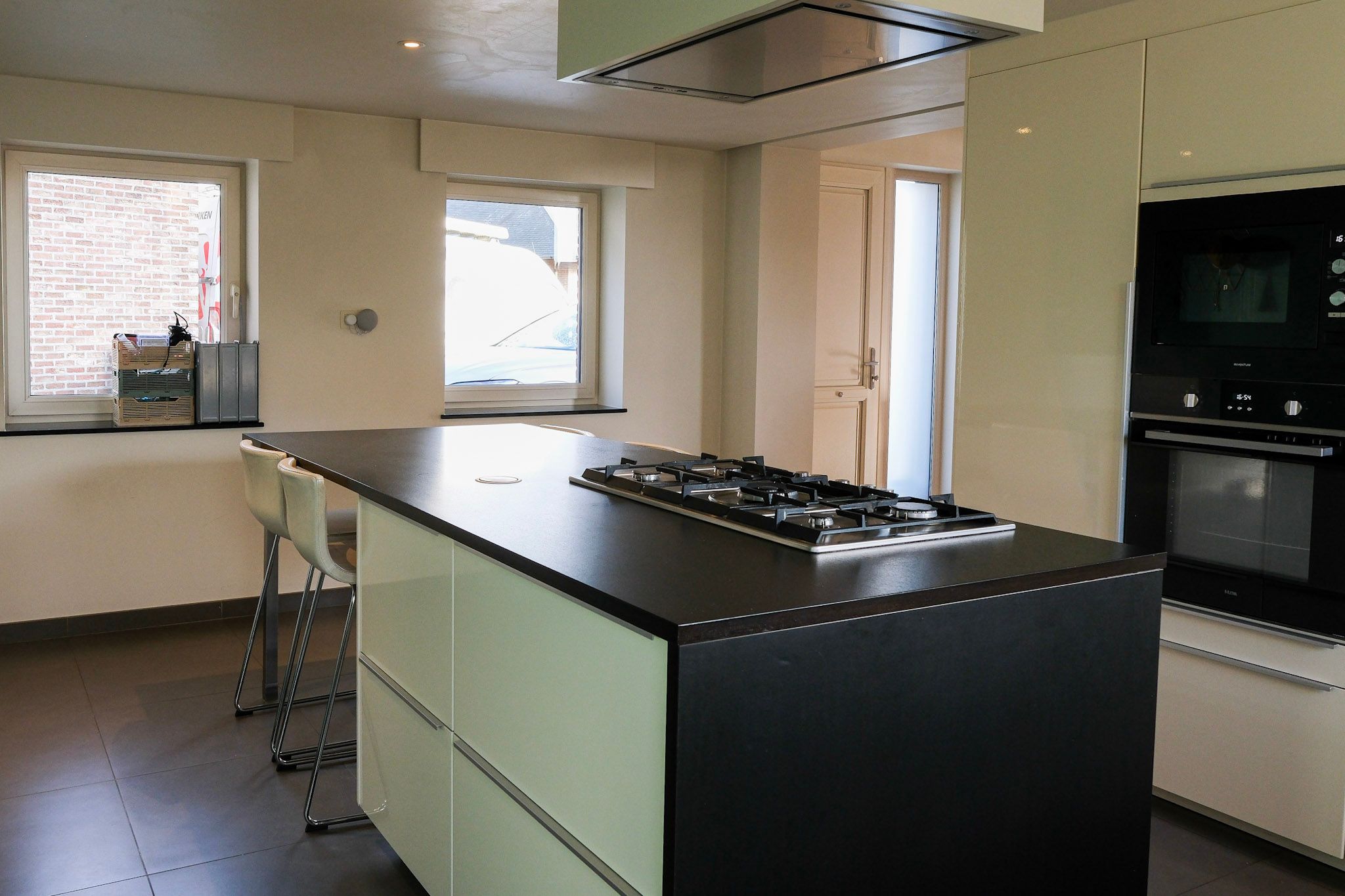 Instapklare gezinswoning met XL-garage in Essene! - foto 4