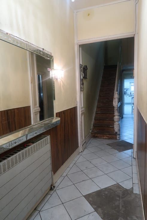 goed gelegen grote huis met tuin om te renoveren. - foto 3