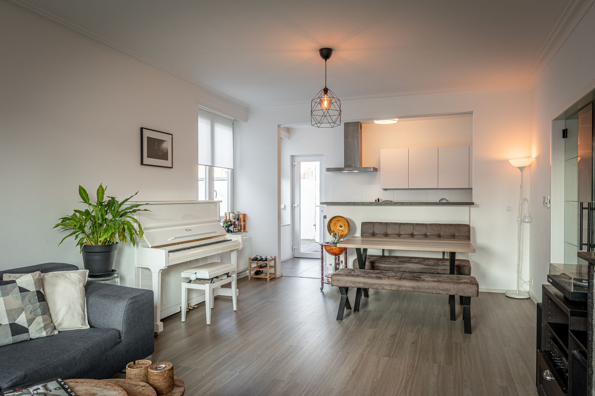Lichtrijk gelijkvloers met 70 m² tuin, garage, parking - foto 4