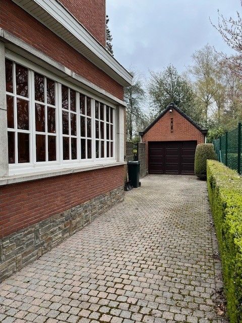 Prachtige halfopen bebouwing met aparte garage en tuin - foto 3