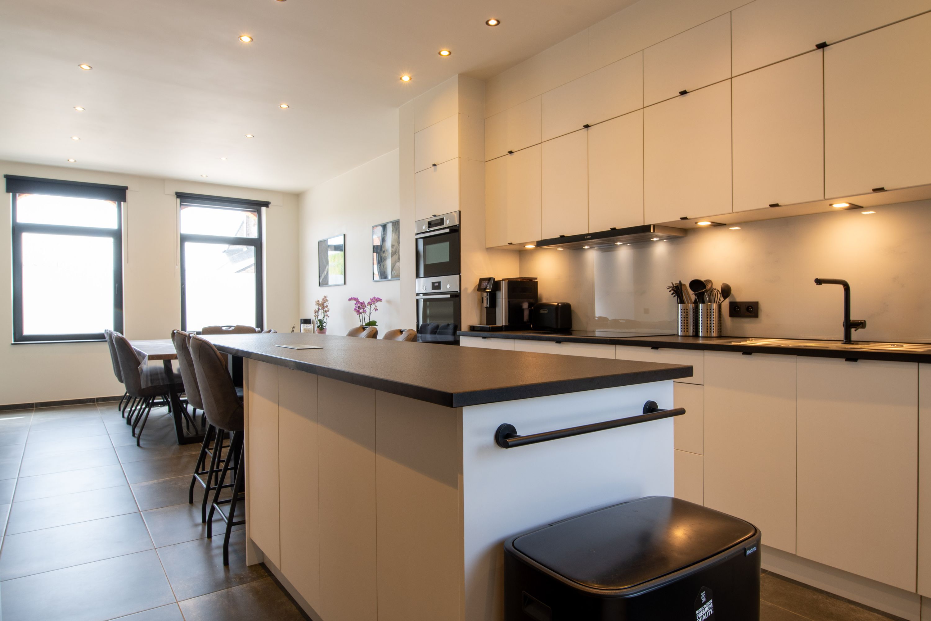 Luxueus gerenoveerde woning op 44 are te koop met een uitzonderlijk epc -20 - foto 2