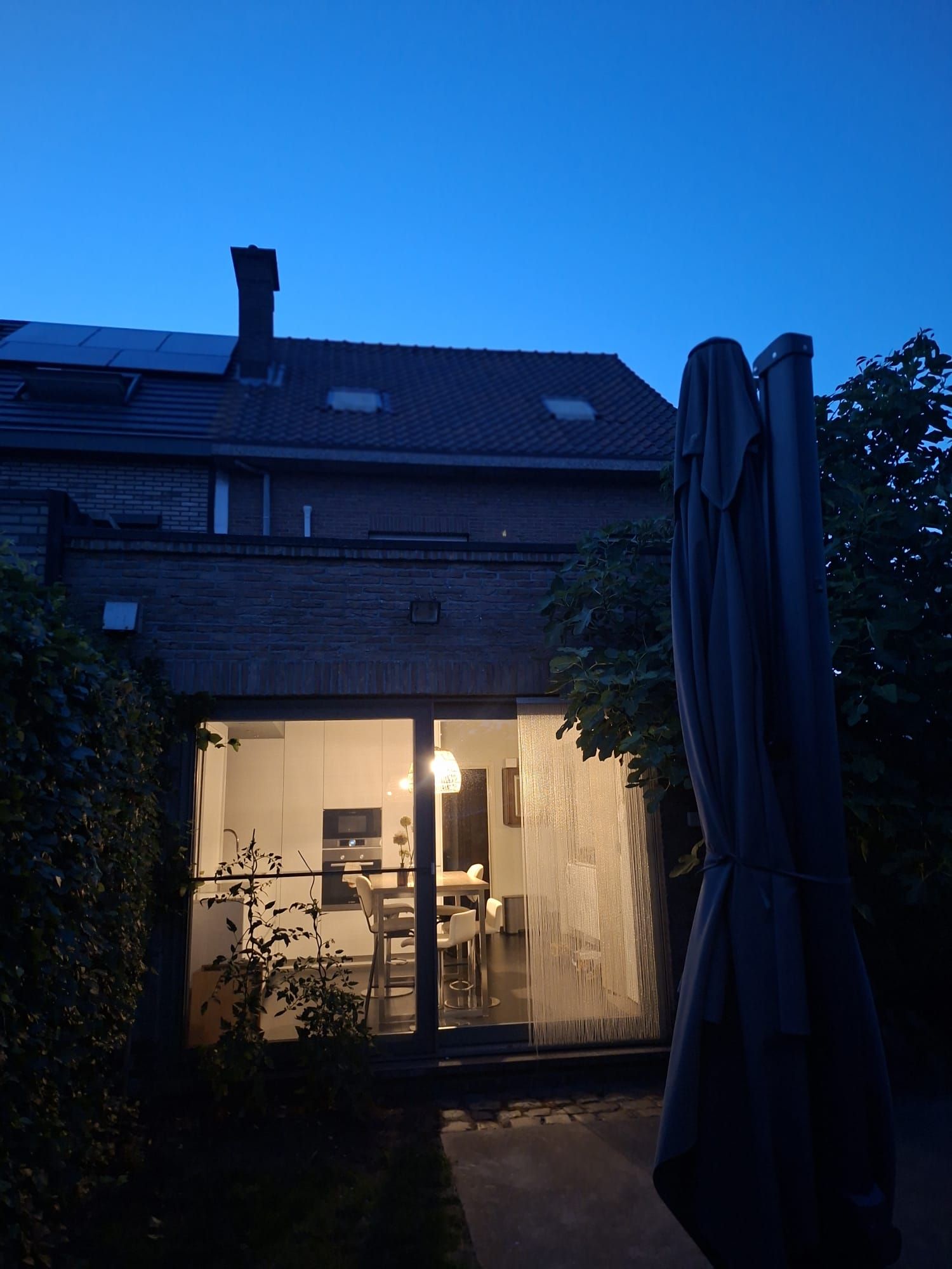 Prachtige lichtrijke halfopen bebouwing met zuid gerichte tuin - foto 9