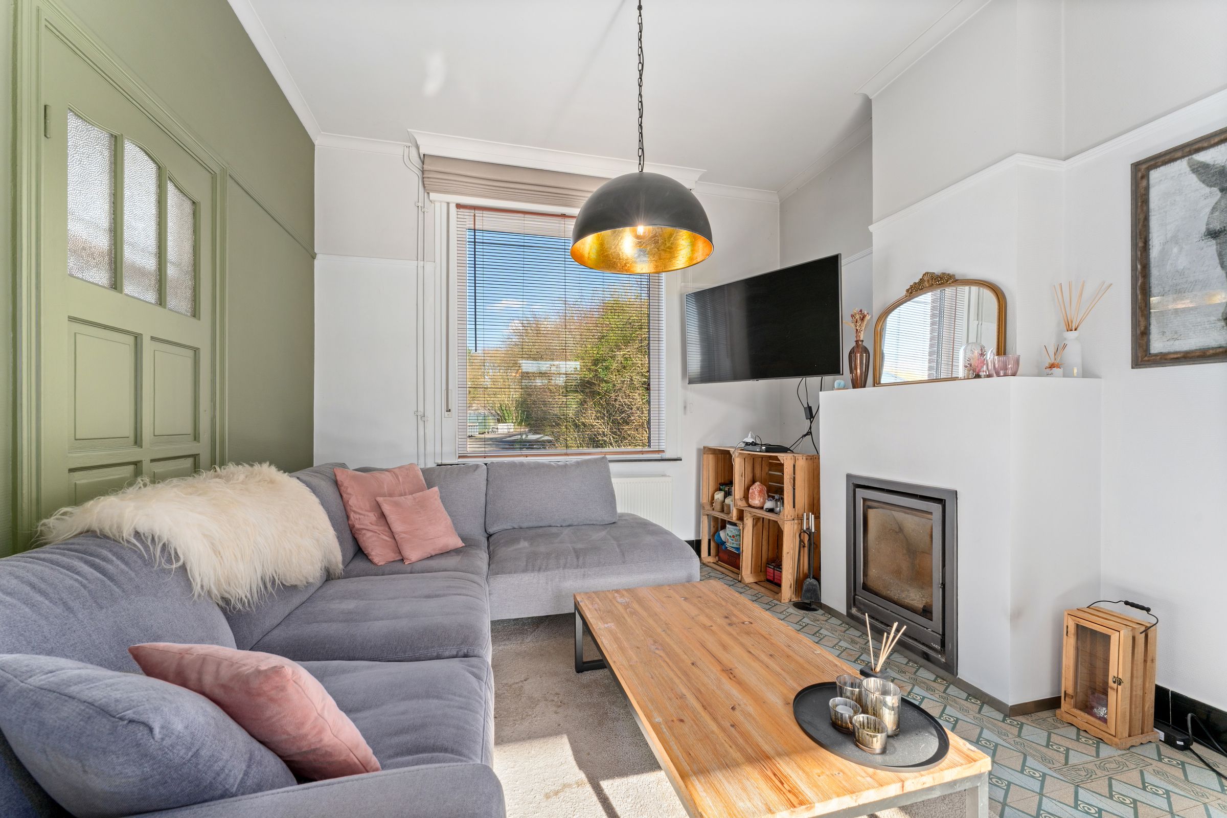 Instapklare, lichtrijke woning met authentieke charme – startprijs €259.000 - foto 2