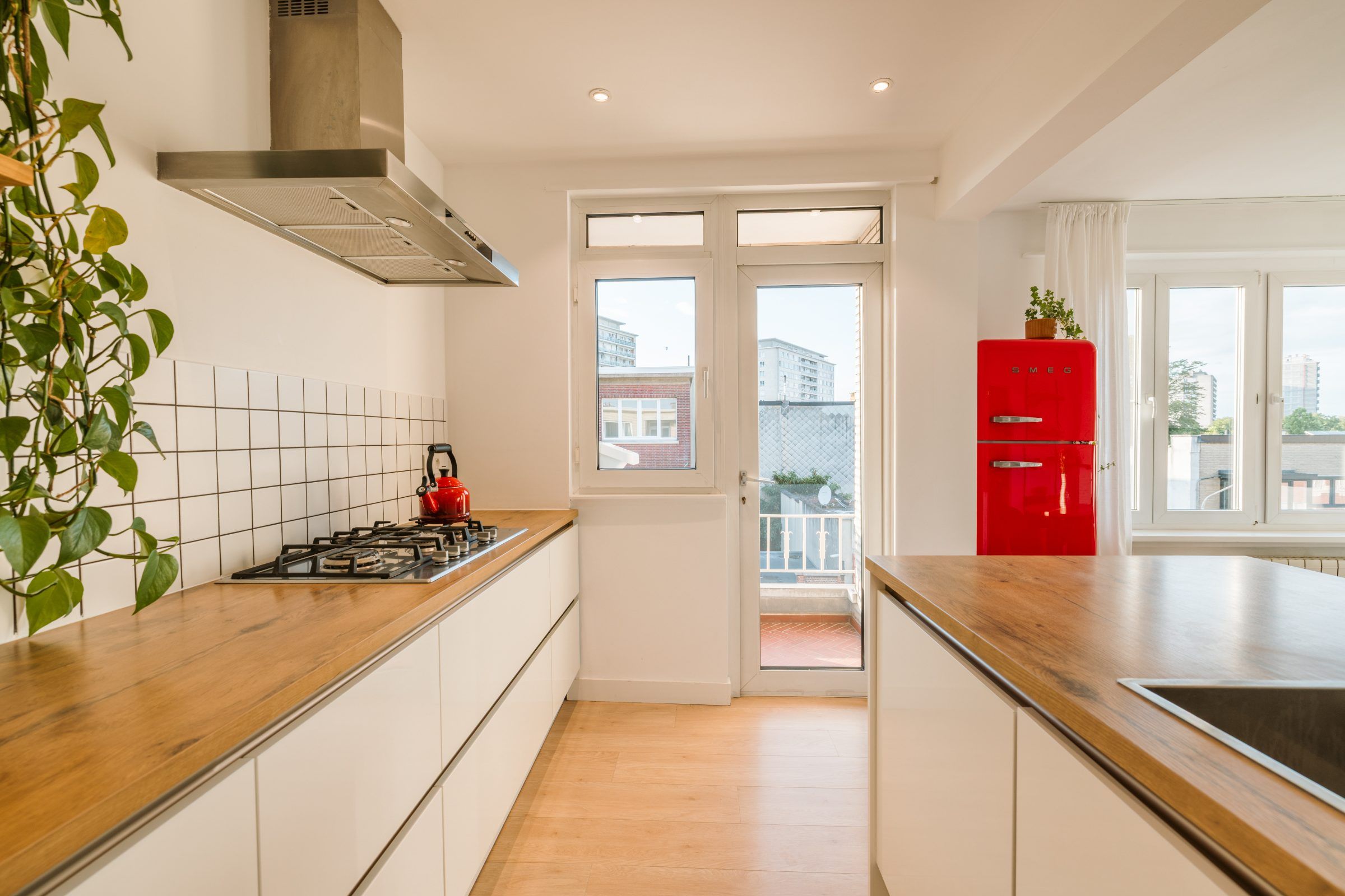 Instapklaar, lichtrijk appartement met 2 slaapkamers en terras - foto 3