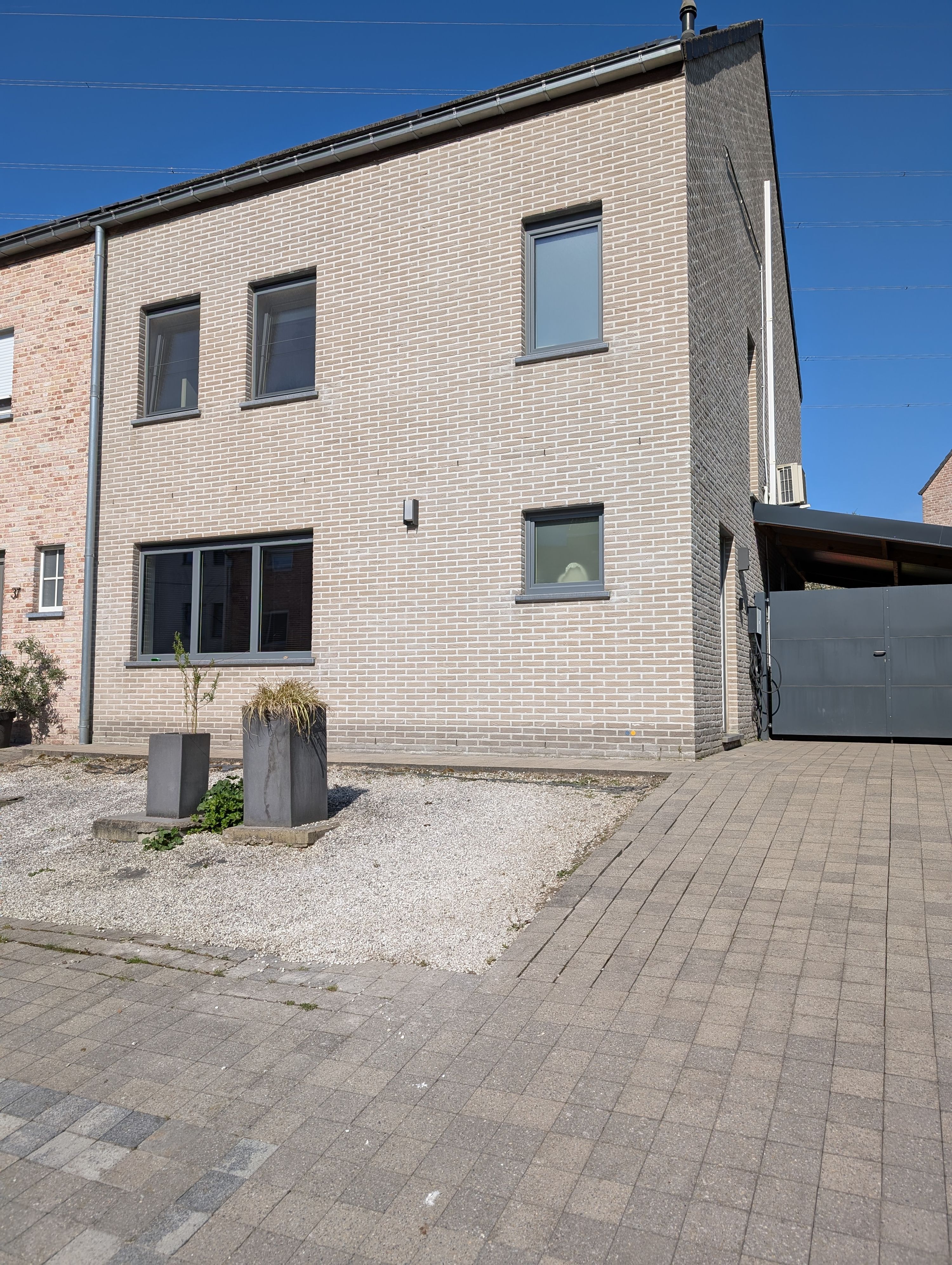 Instapklare ruime gezinswoning - foto 3