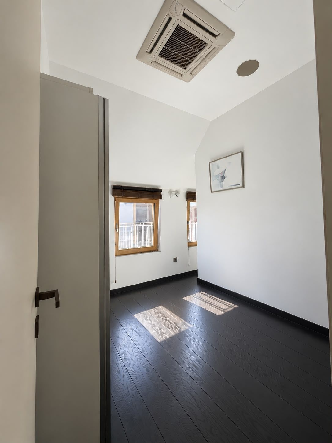 Hoogwaardig afgewerkt & instapklaar 2-slaapkamerappartement - foto 6