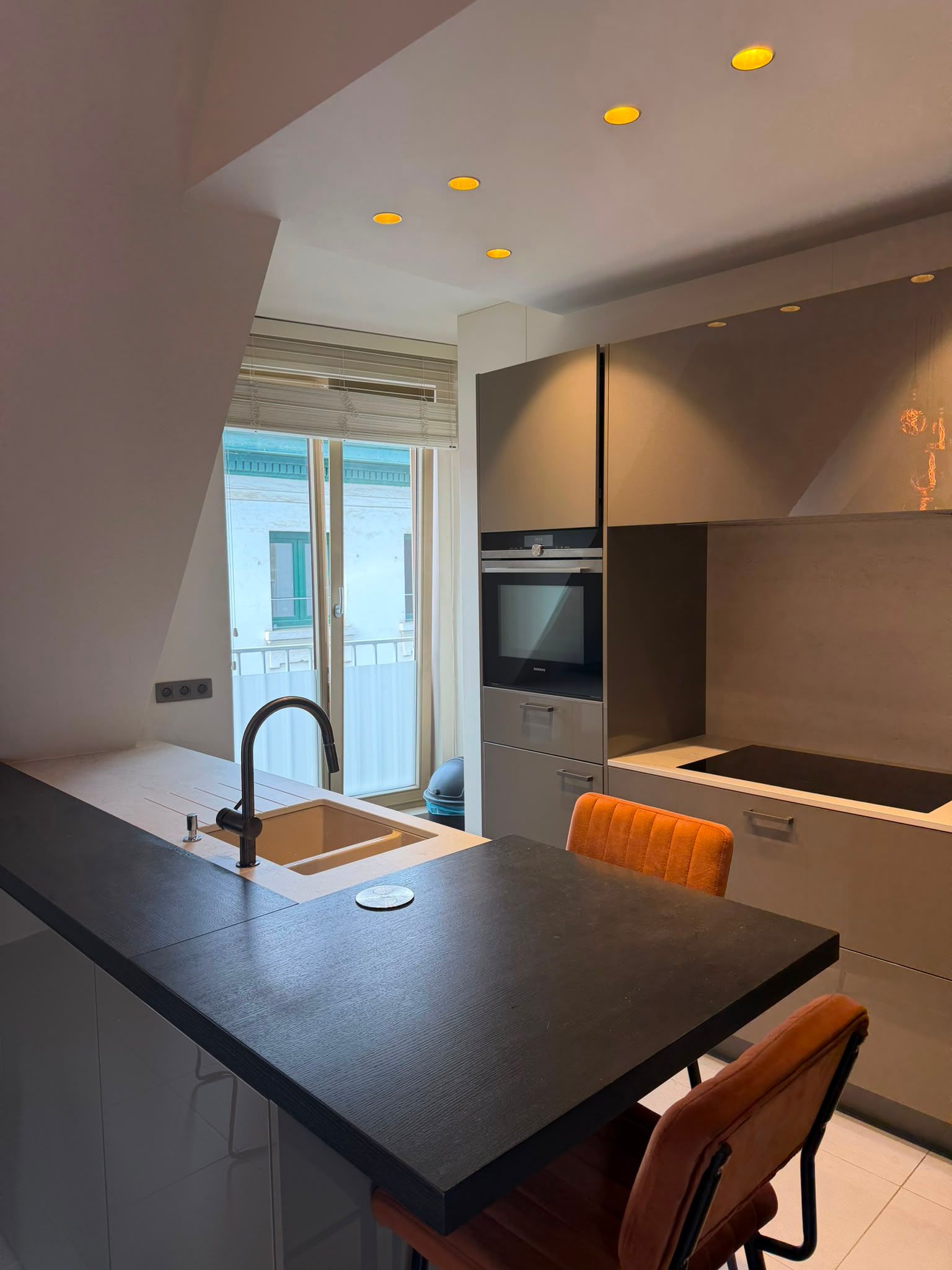 Hoogwaardig afgewerkt & instapklaar 2-slaapkamerappartement - foto 5