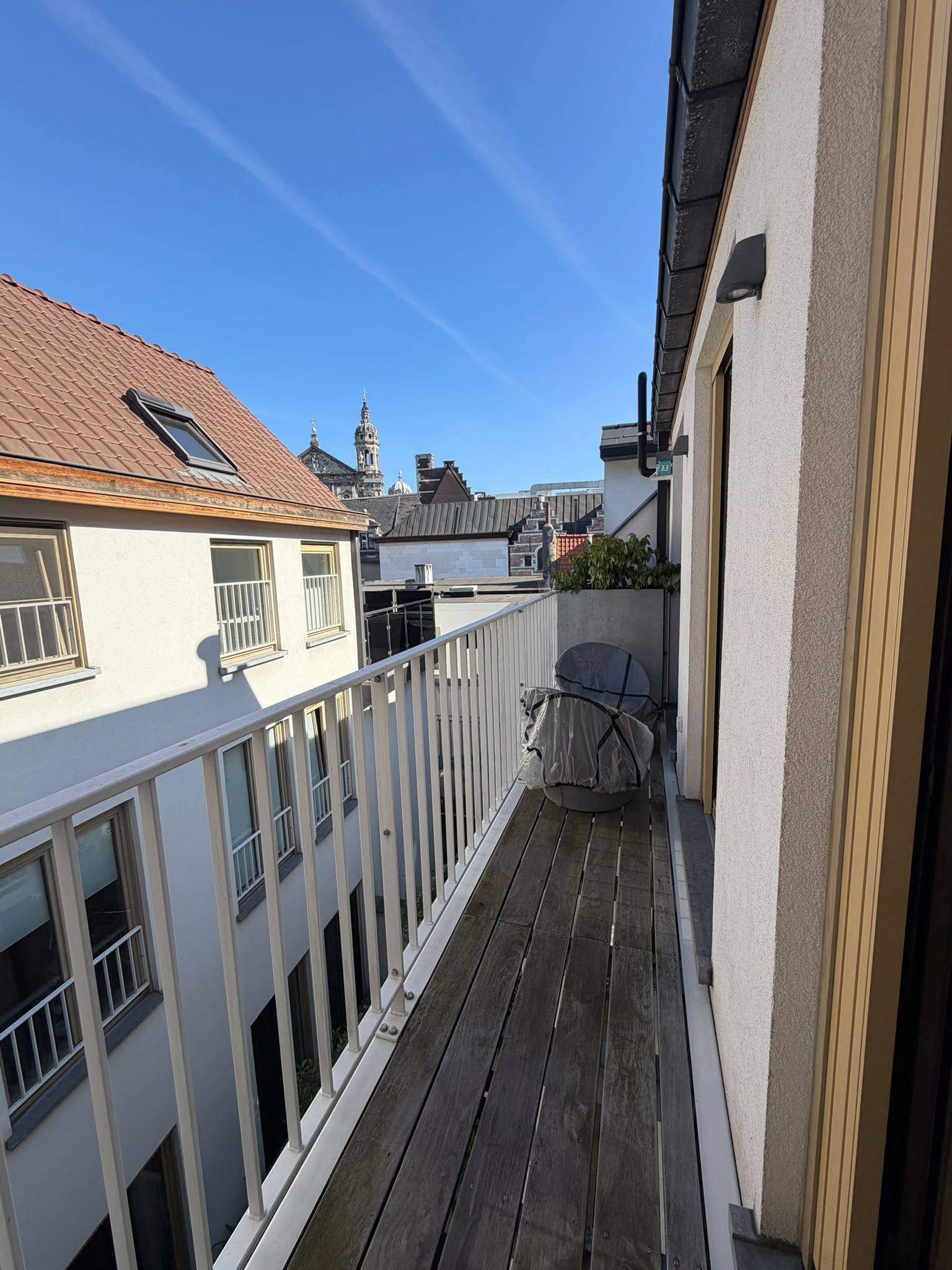 Hoogwaardig afgewerkt & instapklaar 2-slaapkamerappartement - foto 10