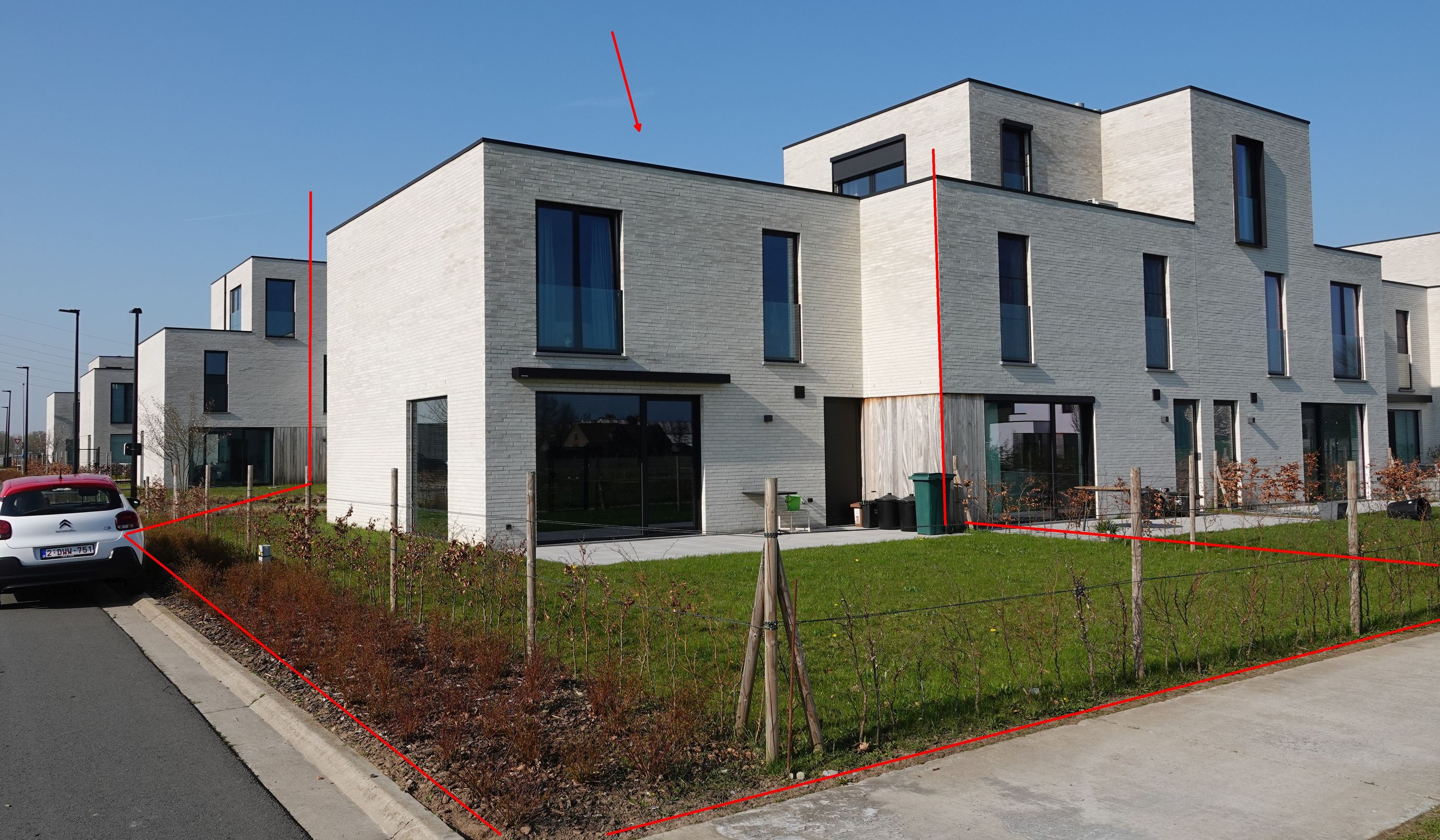 Recente halfopen woning in rustige verkaveling - foto 2