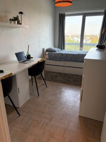 Lichtrijk 2-slkm app met terras en panoramisch zicht - foto 8